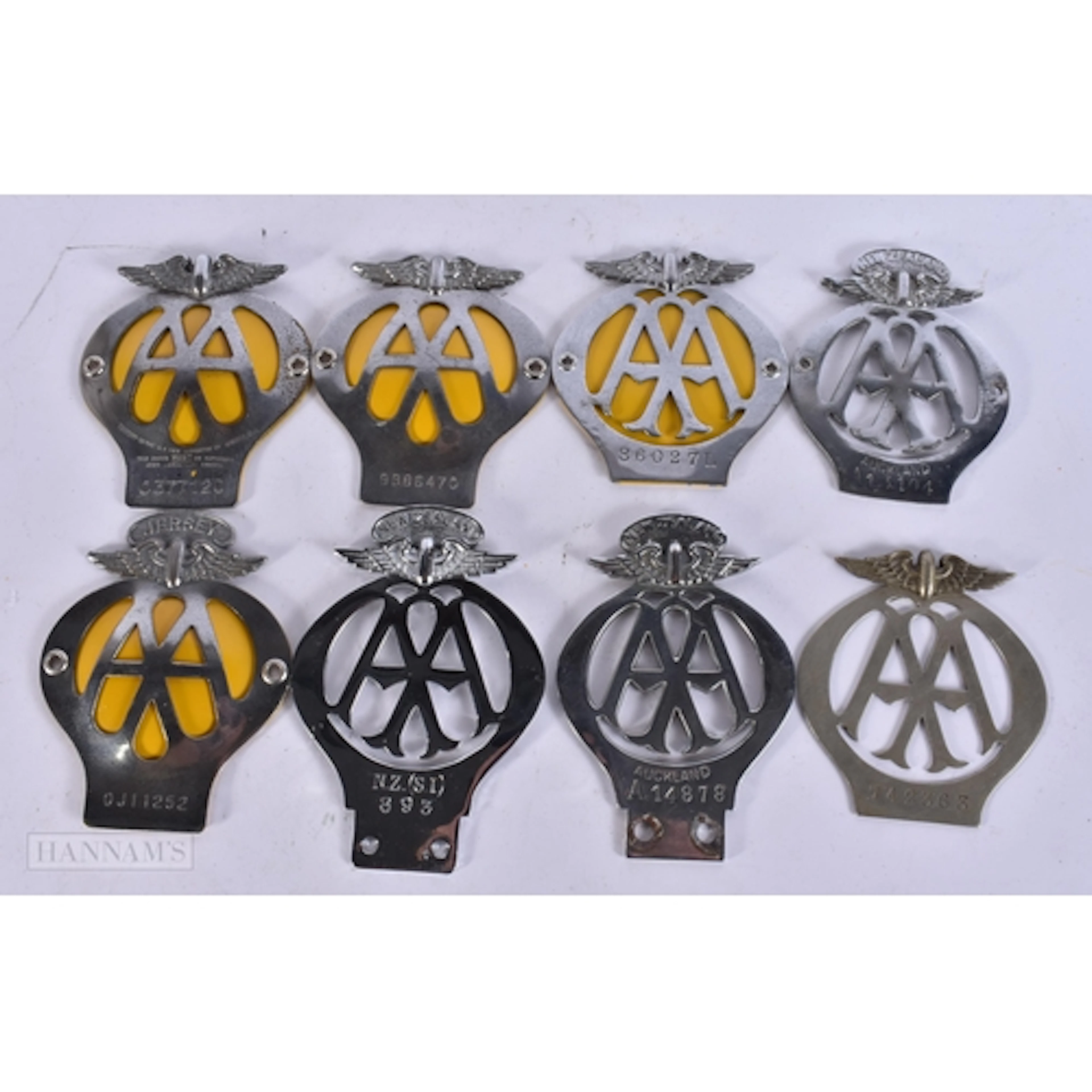 A COLLECTION OF VINTAGE AA CAR BADGES. (qty)
