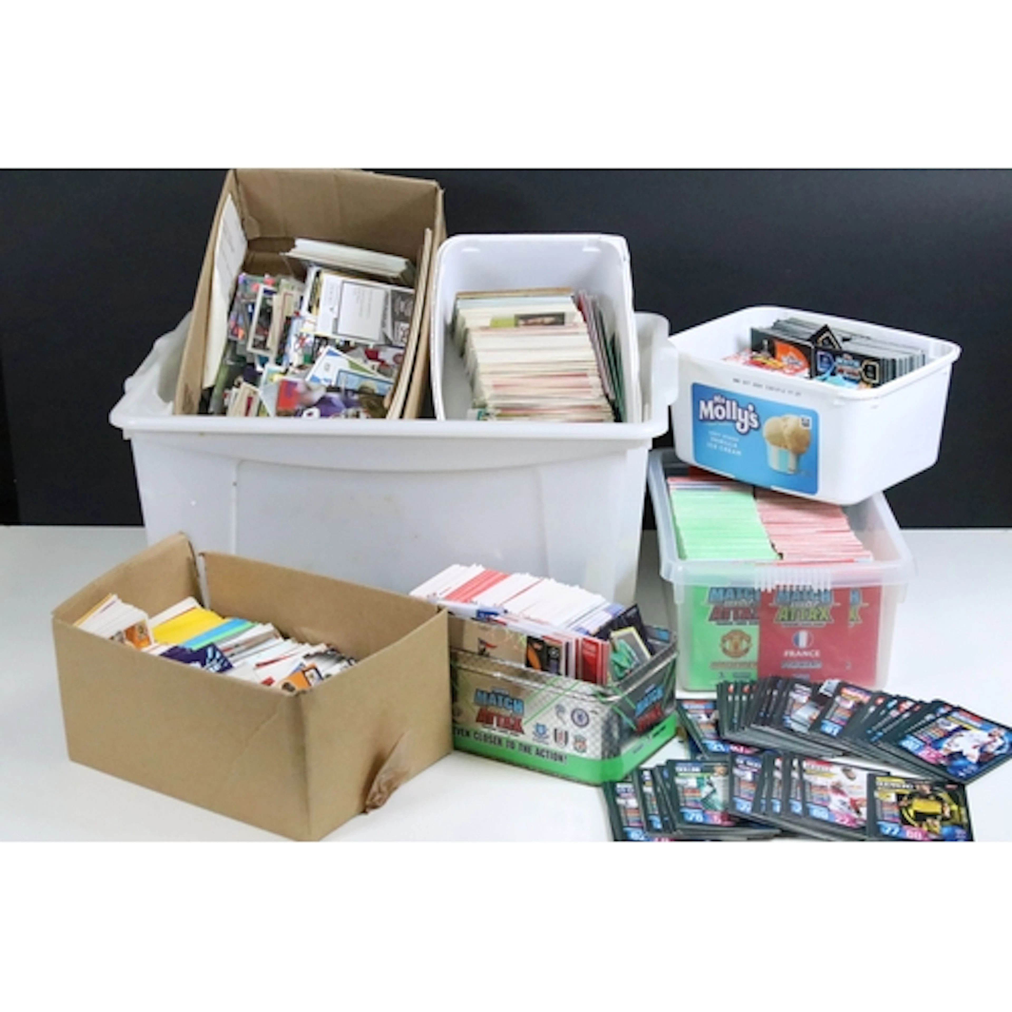 Football cards & unused stickers - Very large collection fea...