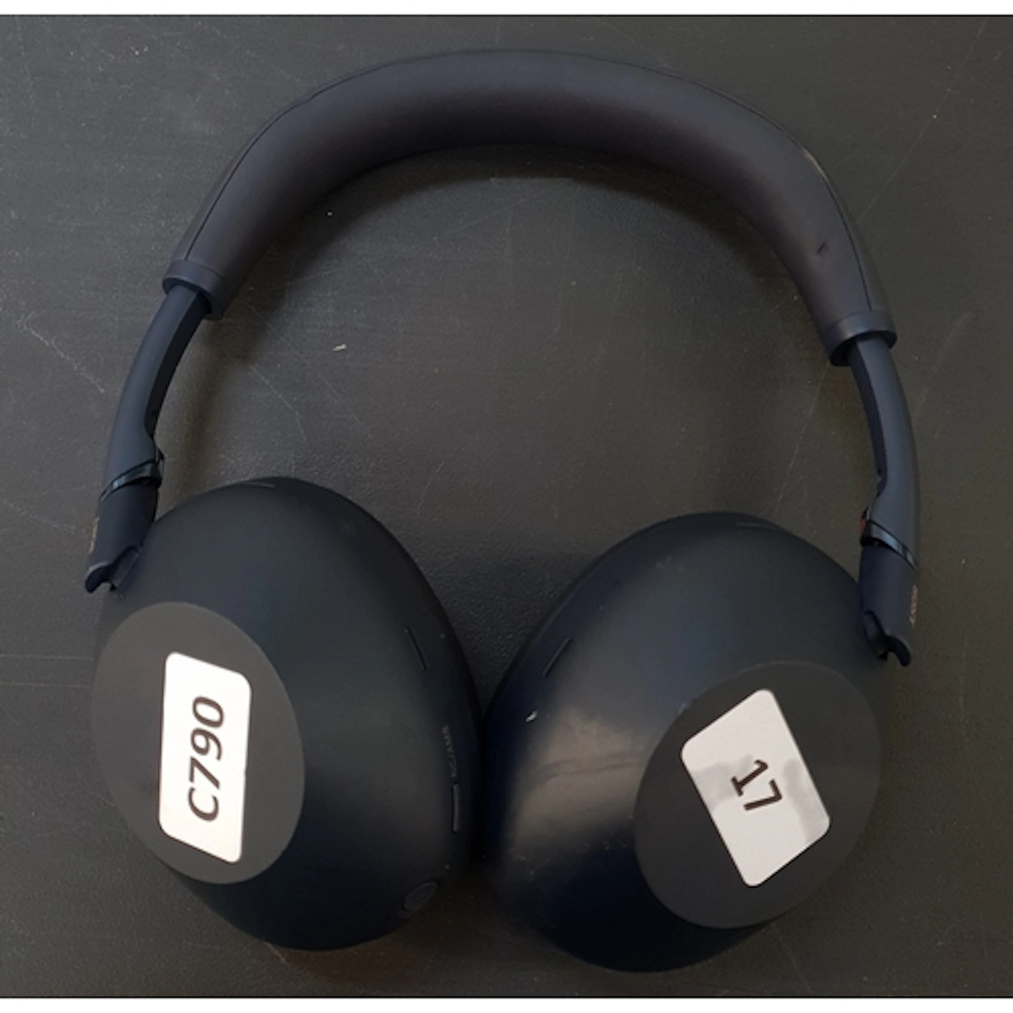 PAIR OF SONY WH-1000XM6 NOISE CANCELLING HEADPHONES