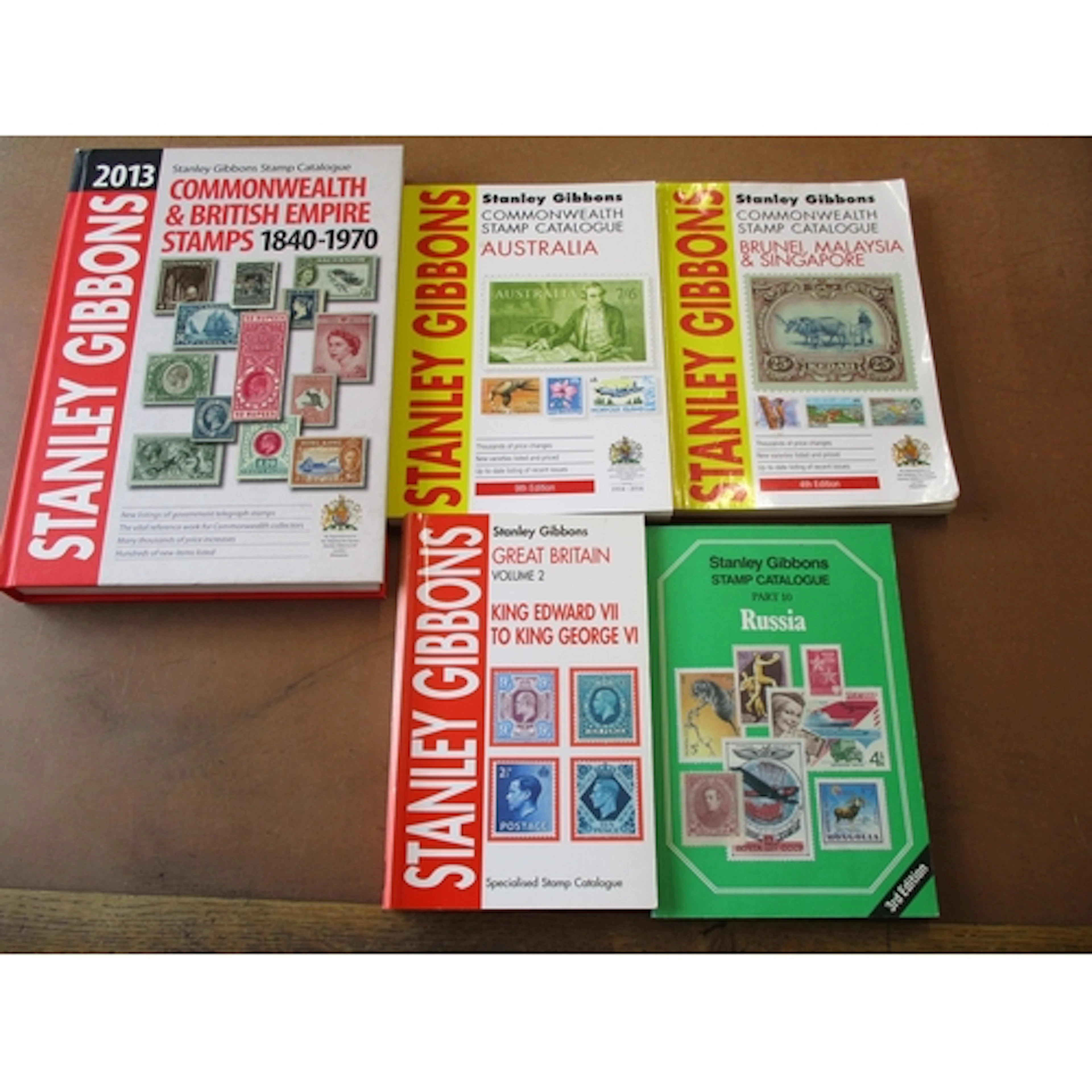 Accessories. A fine range of SG catalogues all in good condi...