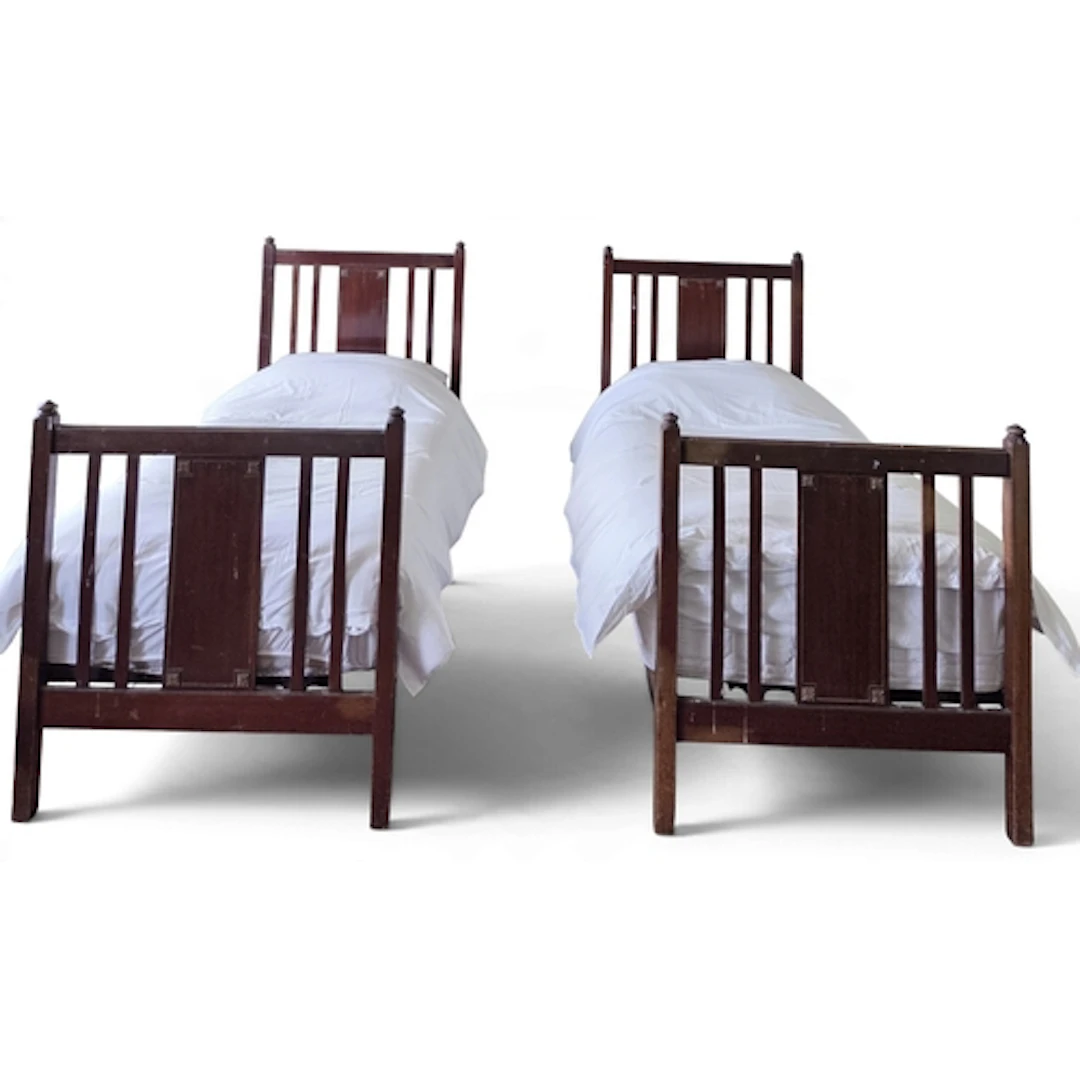 A good pair of single Beds.