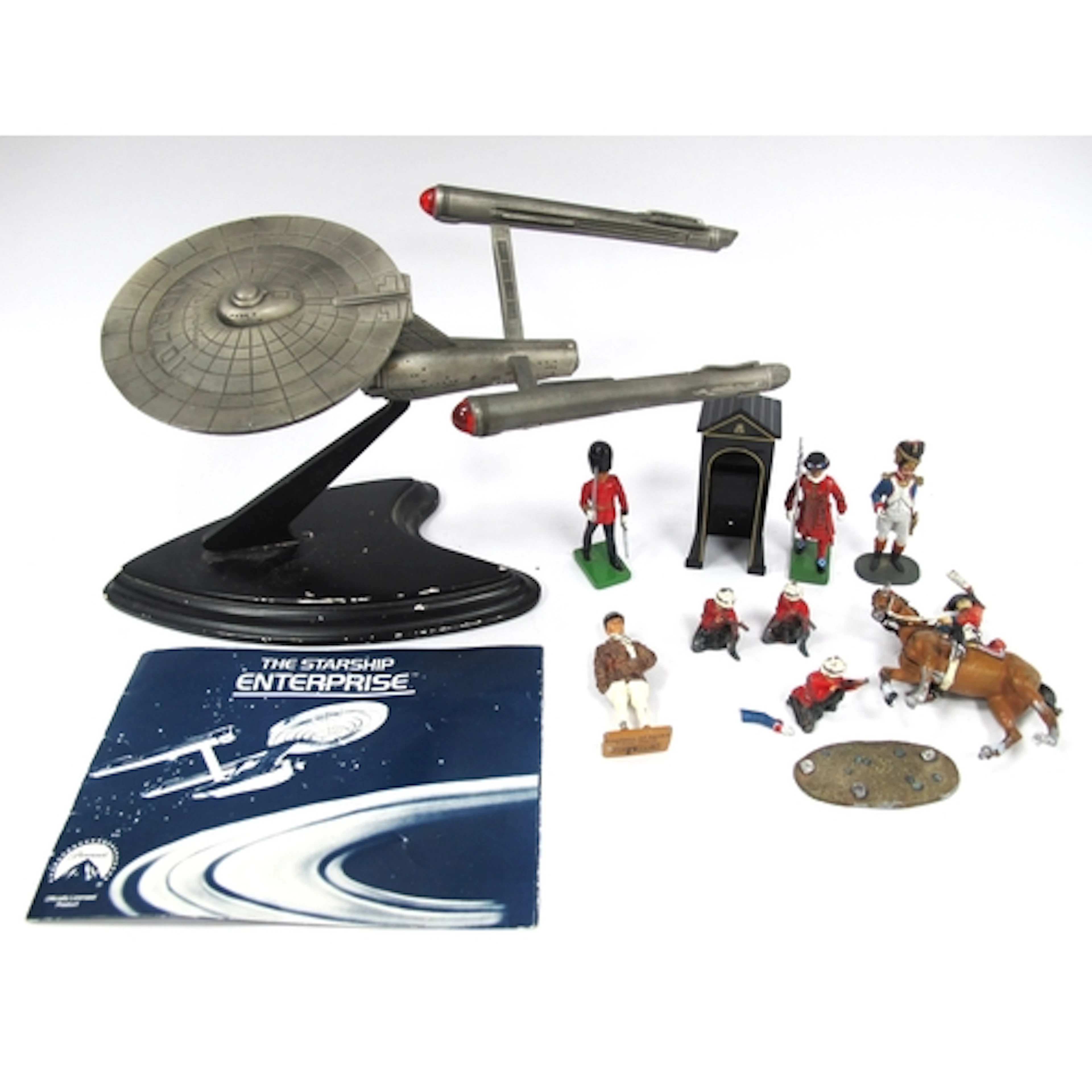 Franklin Mint Star Trek “Starship Enterprise” metal figure w...