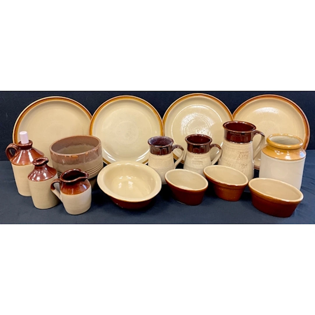 Stoneware - set of four Pearsons of Chesterfield stoneware d...