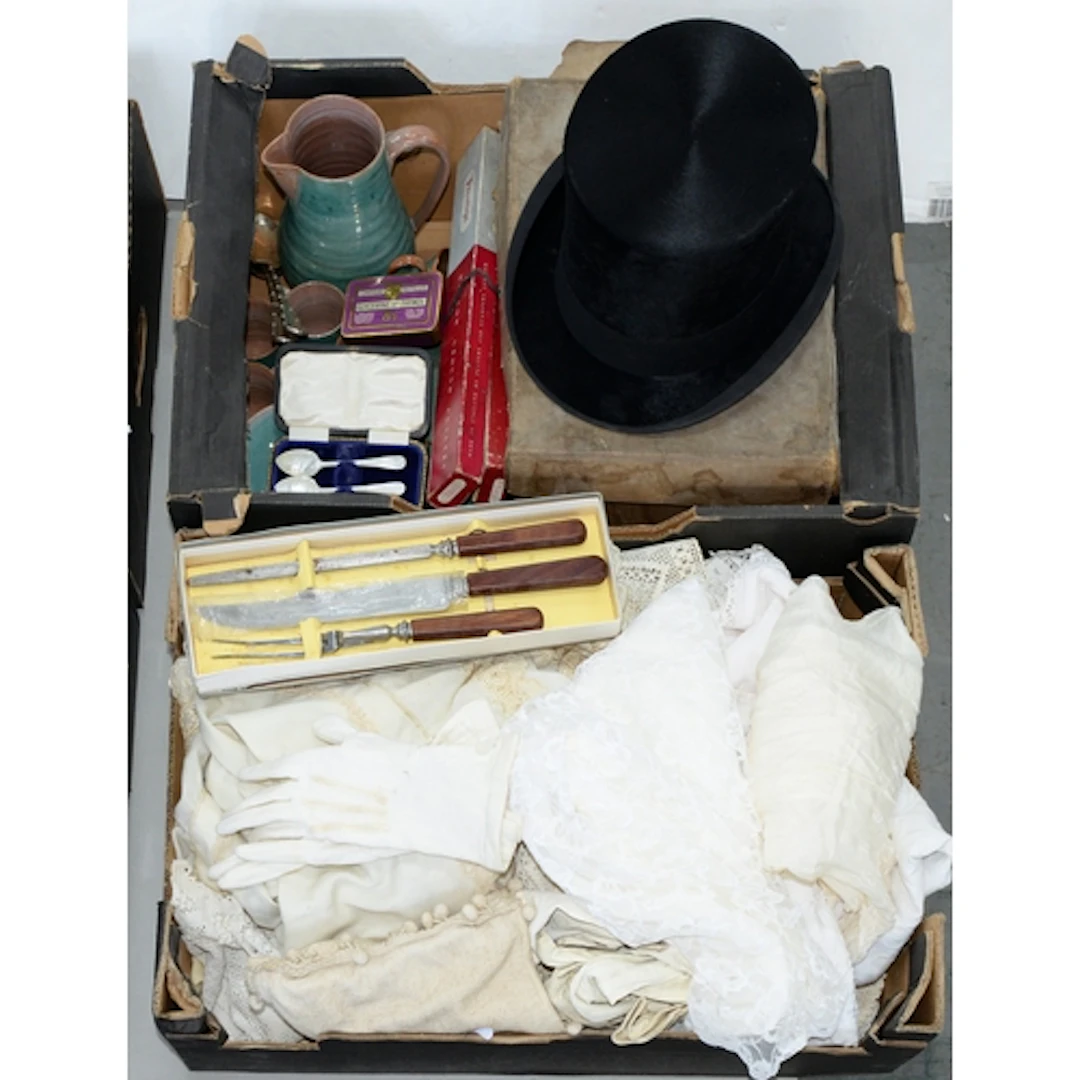Vintage clothing. A gentleman's silk top hat, early 20th c, ...