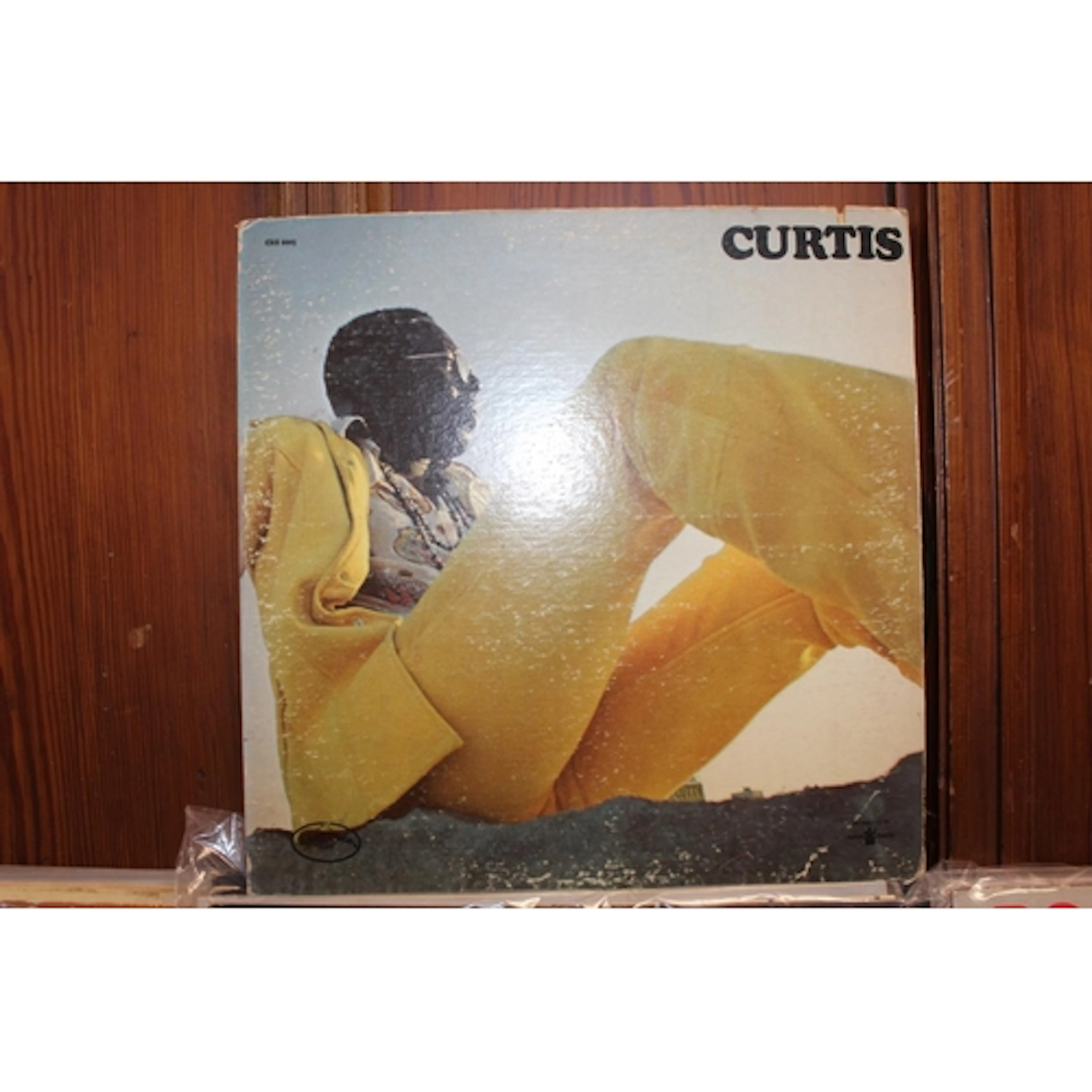 Box containing mixed vinyl records to include urtis Mayfield...