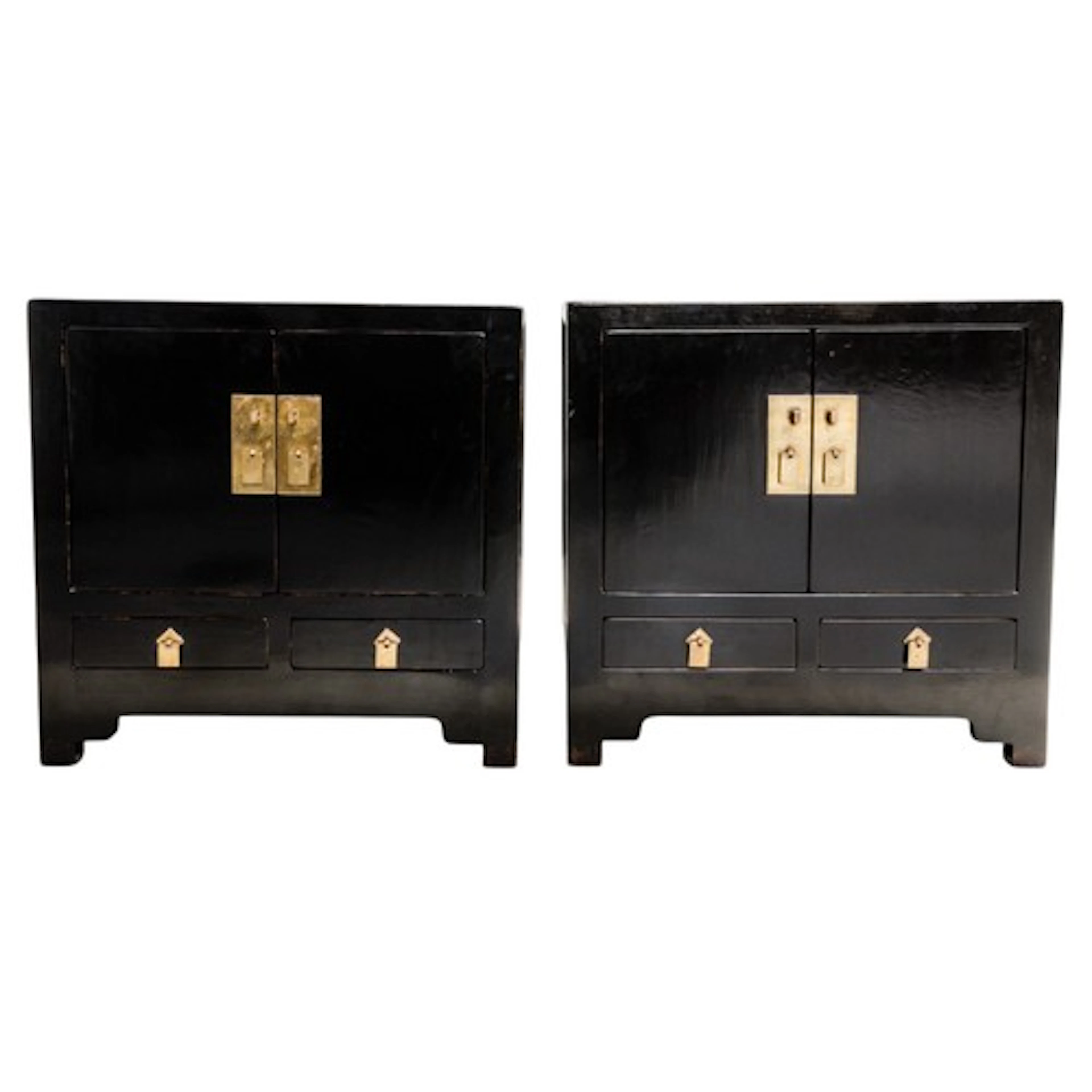 A GOOD PAIR OF CHINESE BLACK LACQUER CABINETS 20th Century 7...