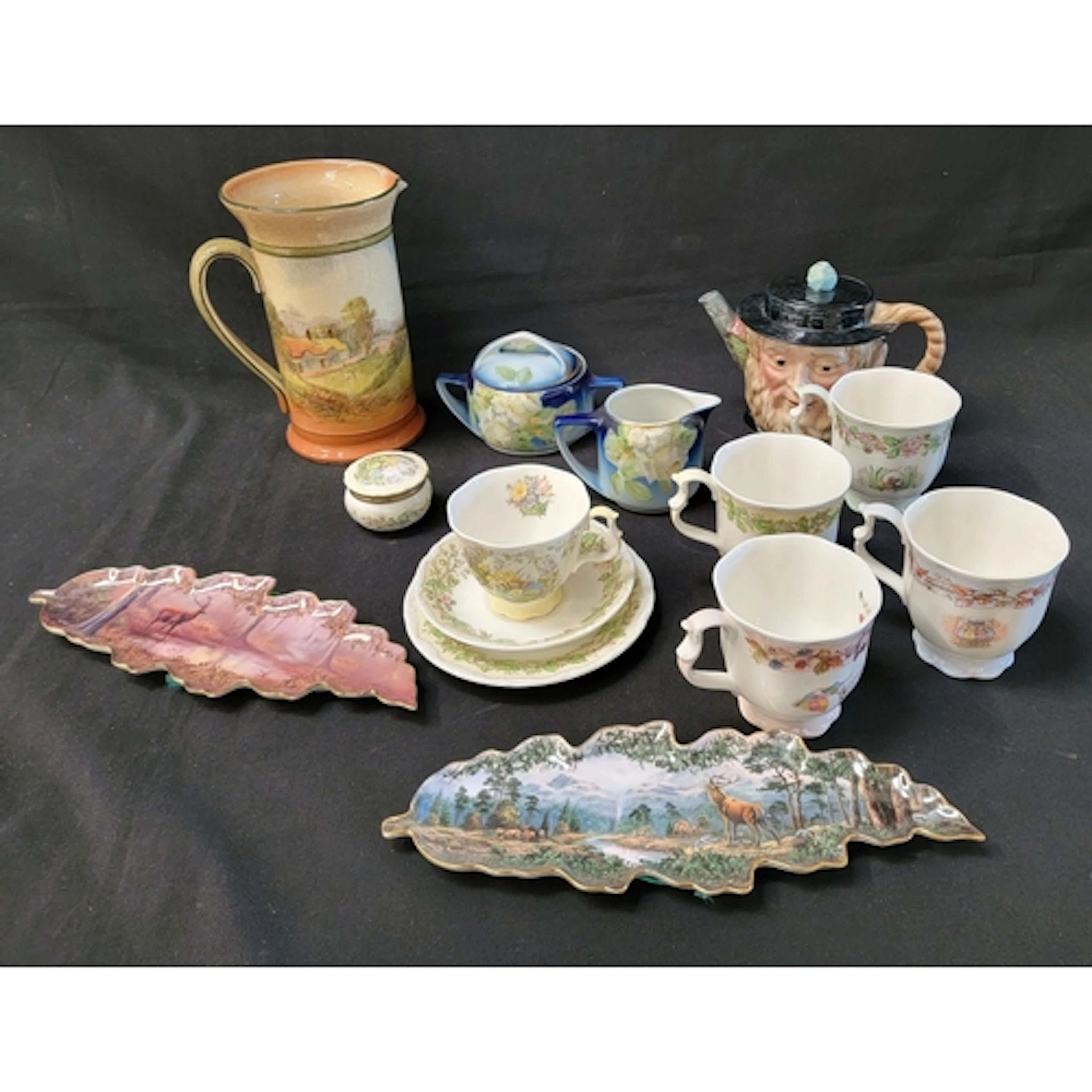 SELECTION OF DECORATIVE CERAMICS including Rosenthal 'Donat...