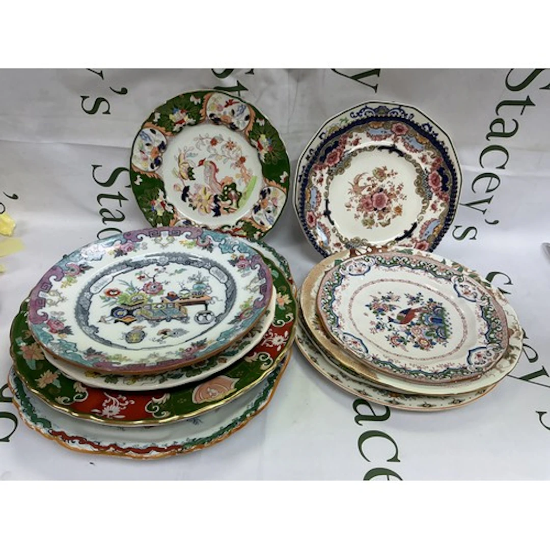 A box of plates decorated in the Oriental style, various mak...