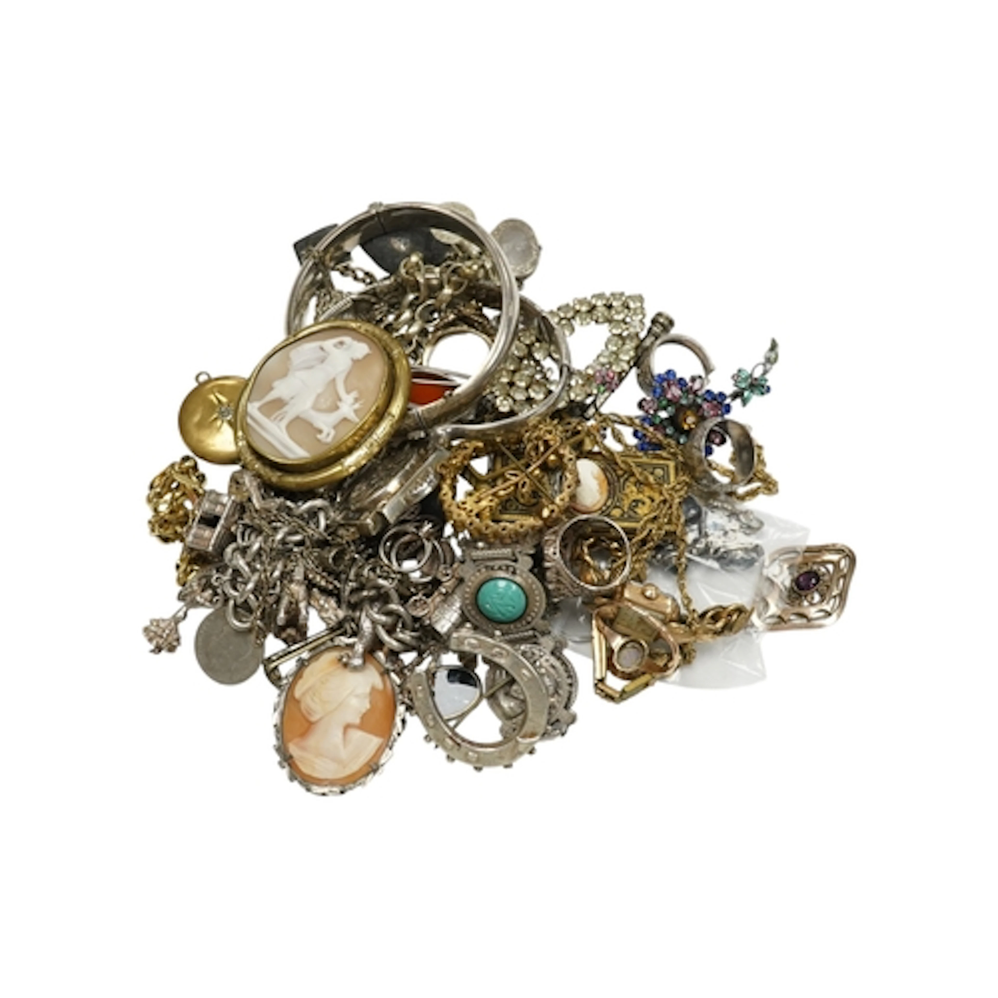 A collection of silver and costume jewellery to include a Be...