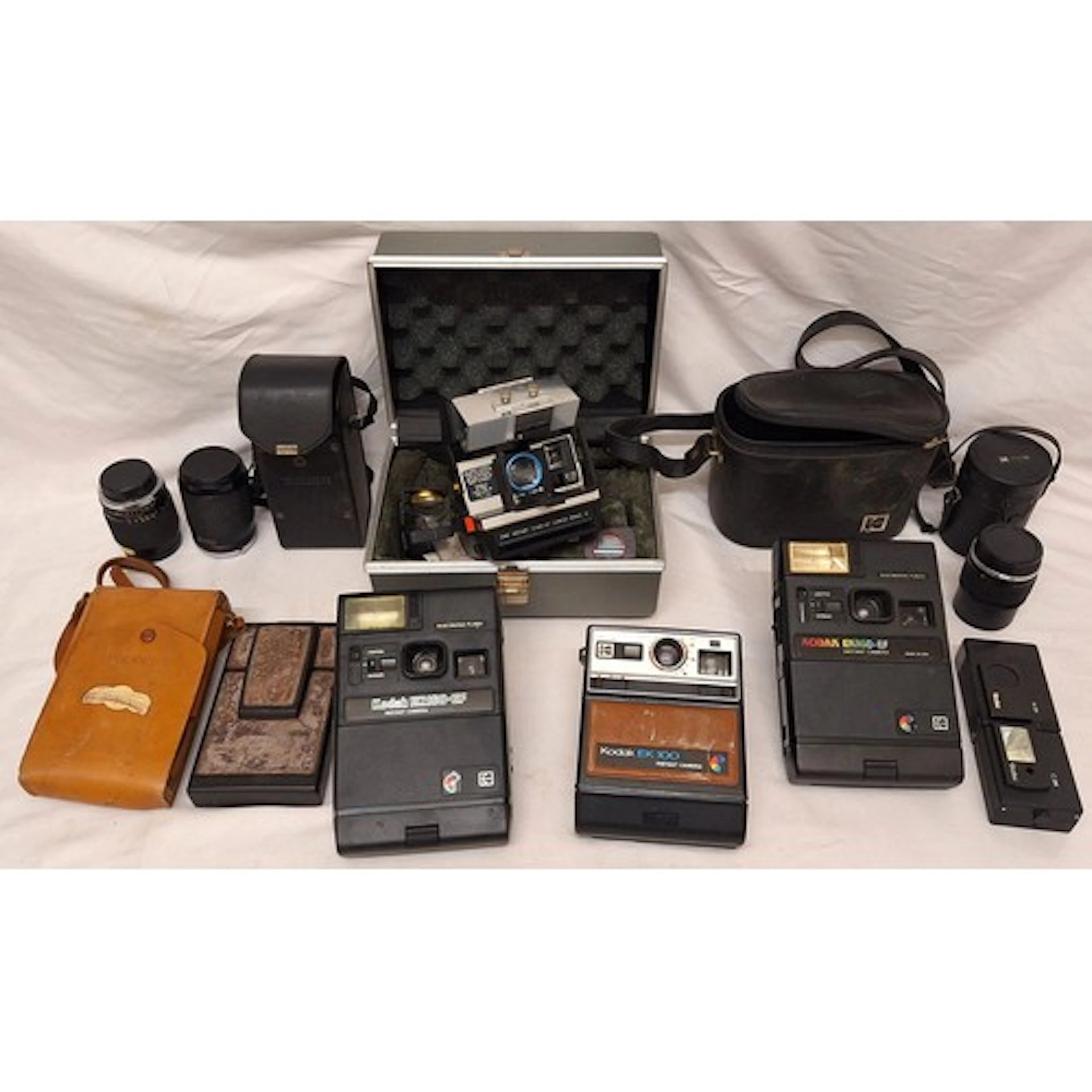Cameras incl. Kodak EK 100 Instant Camera, Kodak EK160-EF, C...
