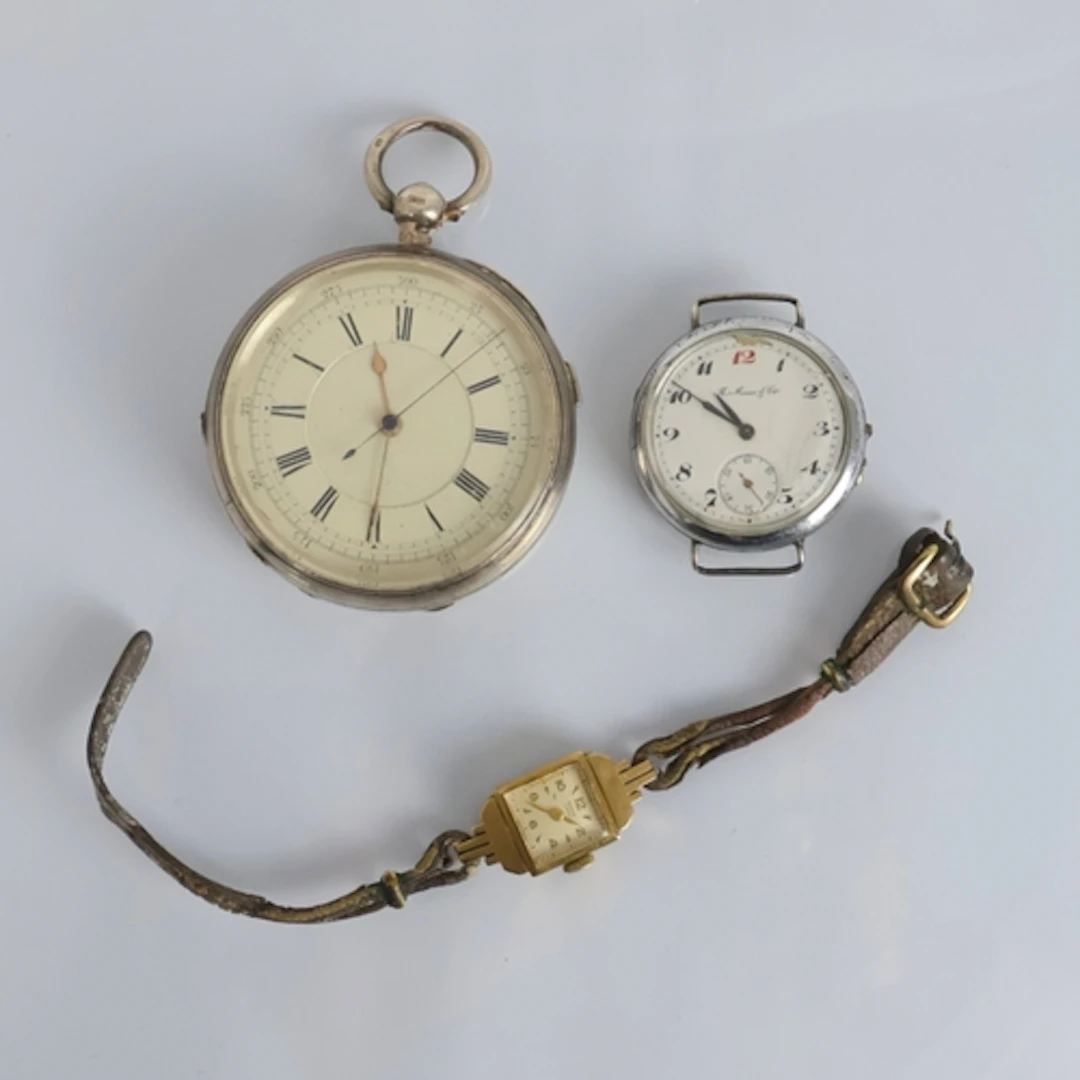 A group of three watches, including an early 20th century la...