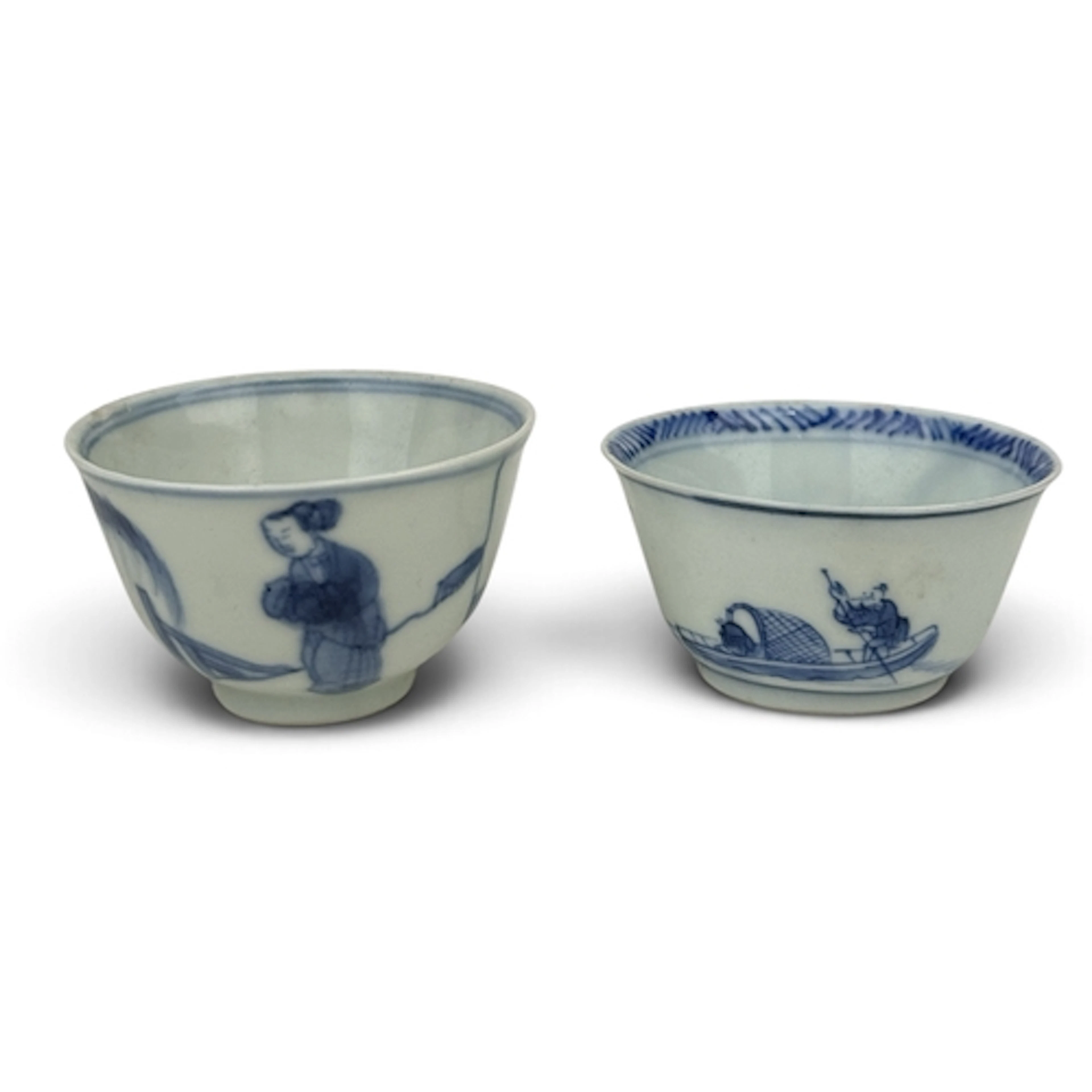 TWO CHINESE 18TH CENTURY BLUE AND WHITE PORCELAIN WINE CUPS ...