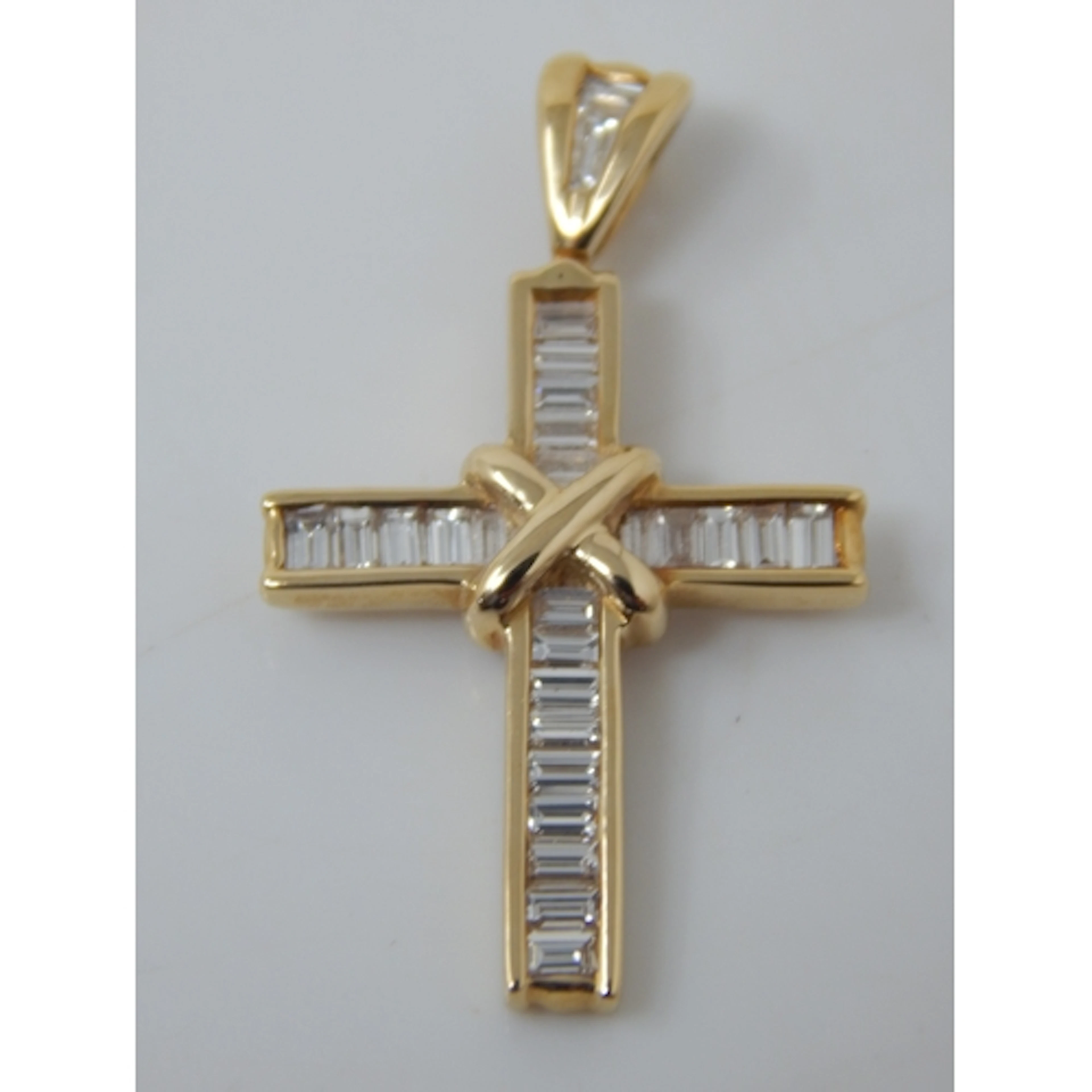 18ct Gold Diamond Cross Pendant Set with 26 Baguette Cut Dia...