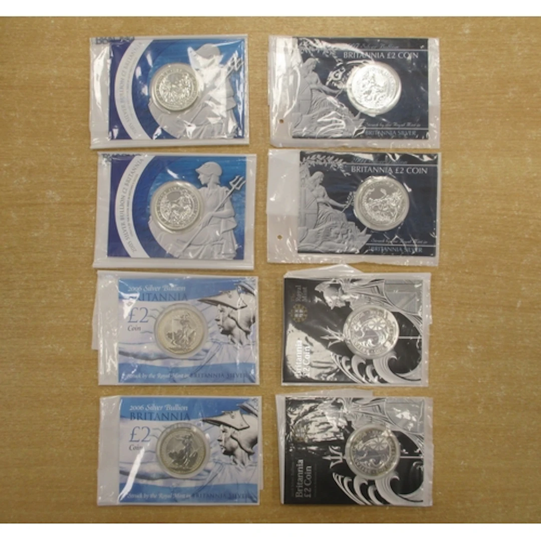 Collection of uncirculated £2 silver Britannia includes 2005...