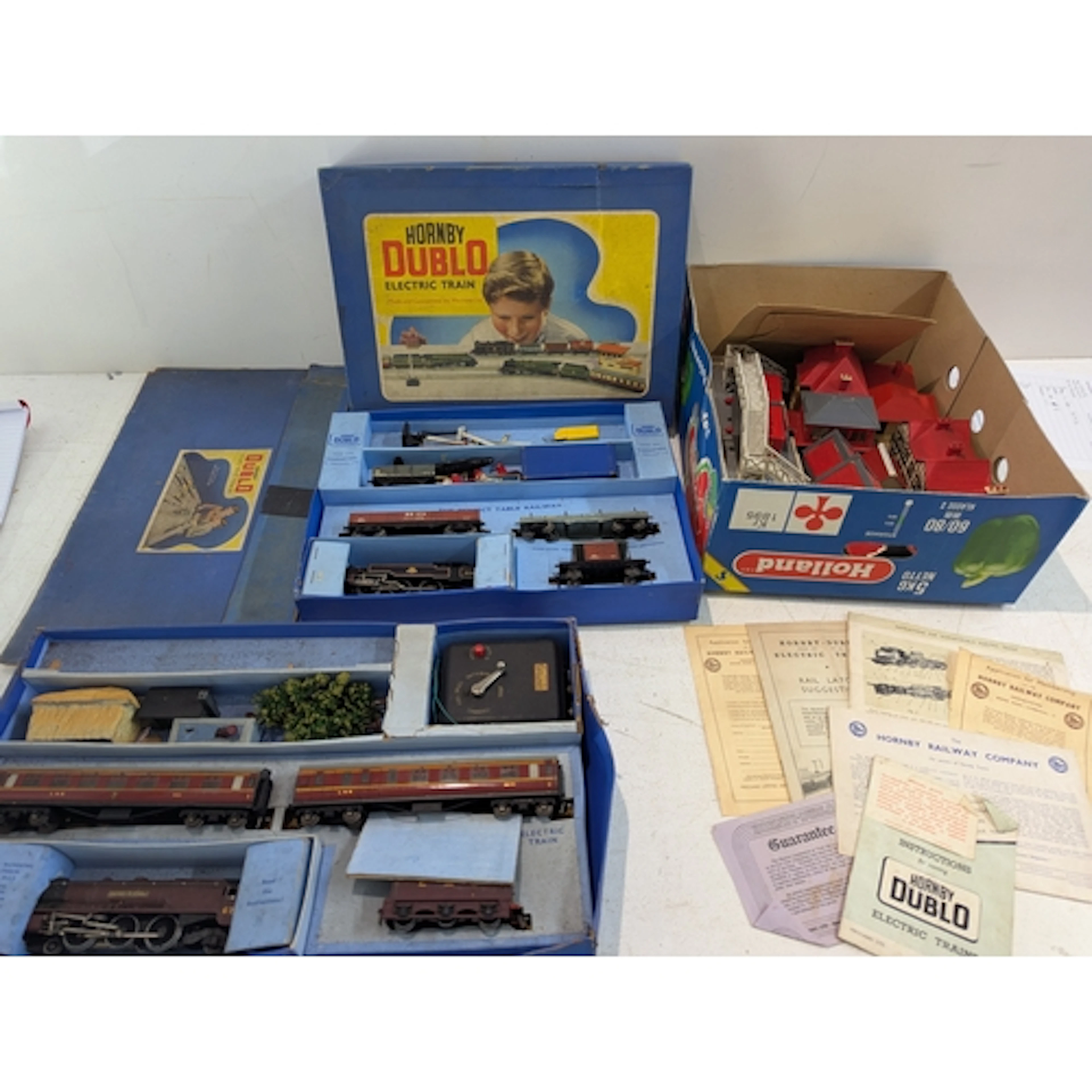 Two Hornby train sets, both Dublo electric sets, both boxed ...