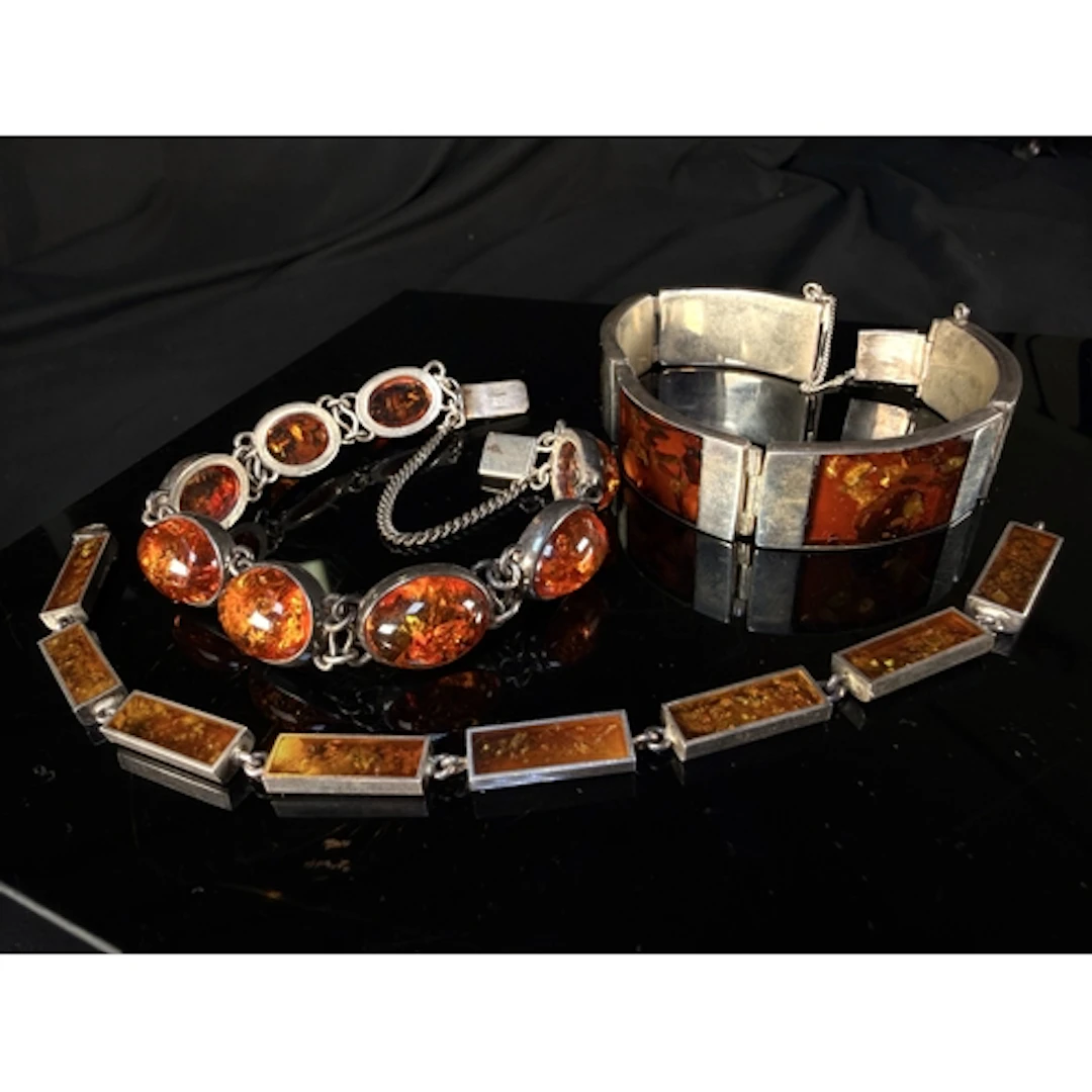A bracelet formed from curved oblong links of hallmarked si...