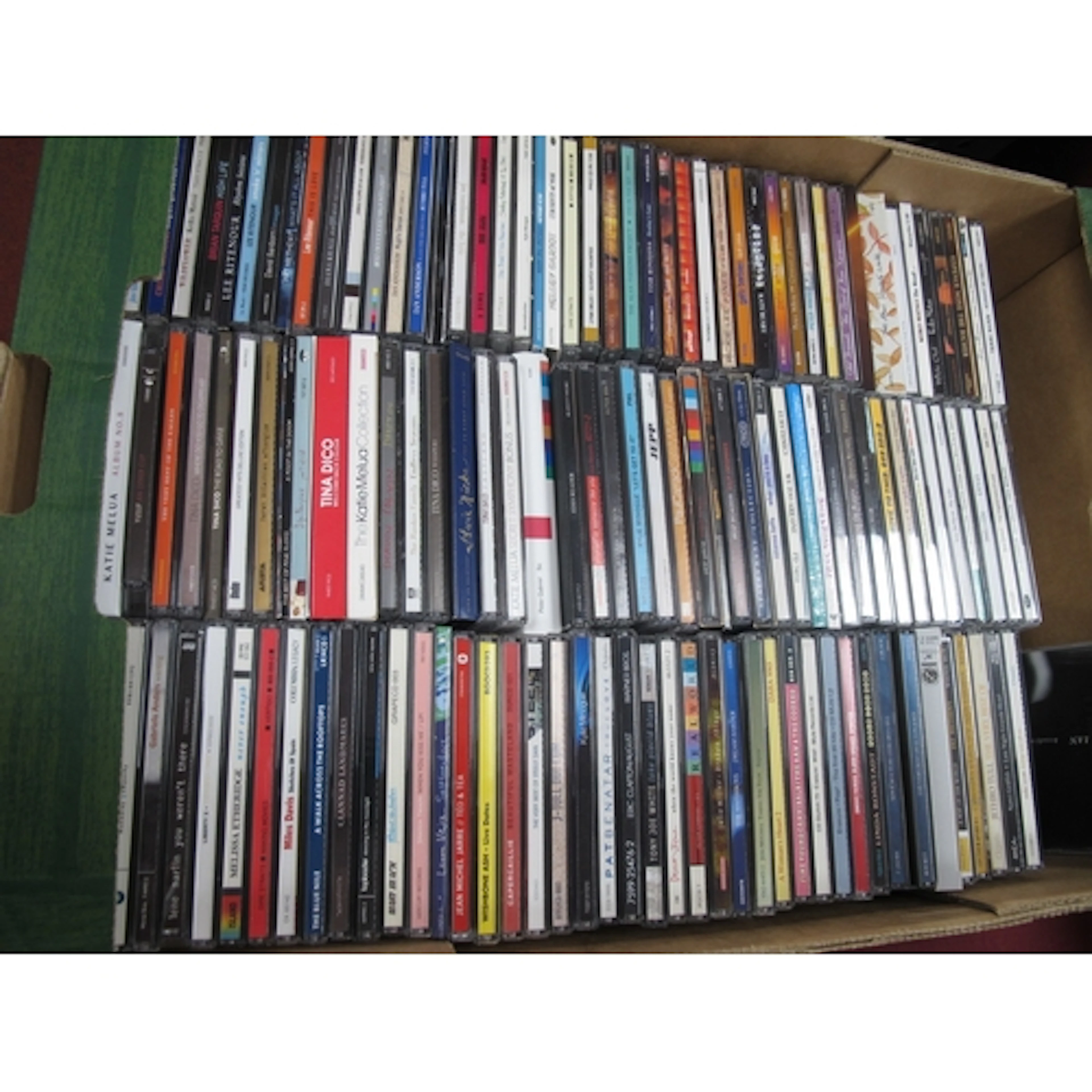 CD's, approximately 140 releases by Pink Floyd, Deacon Blue,...