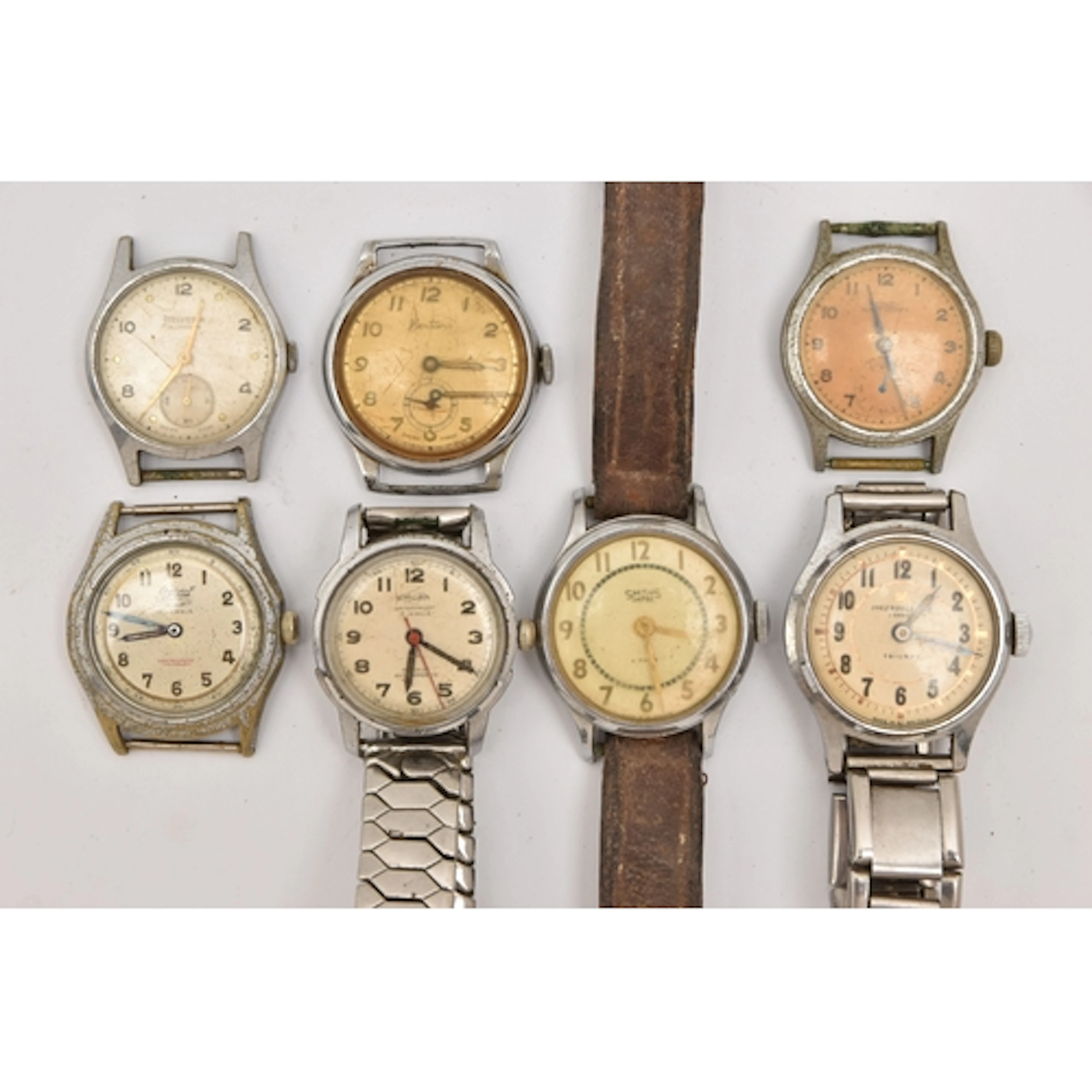 AN ASSORTMENT OF GENTS WATCHES, three wristwatches, names to...