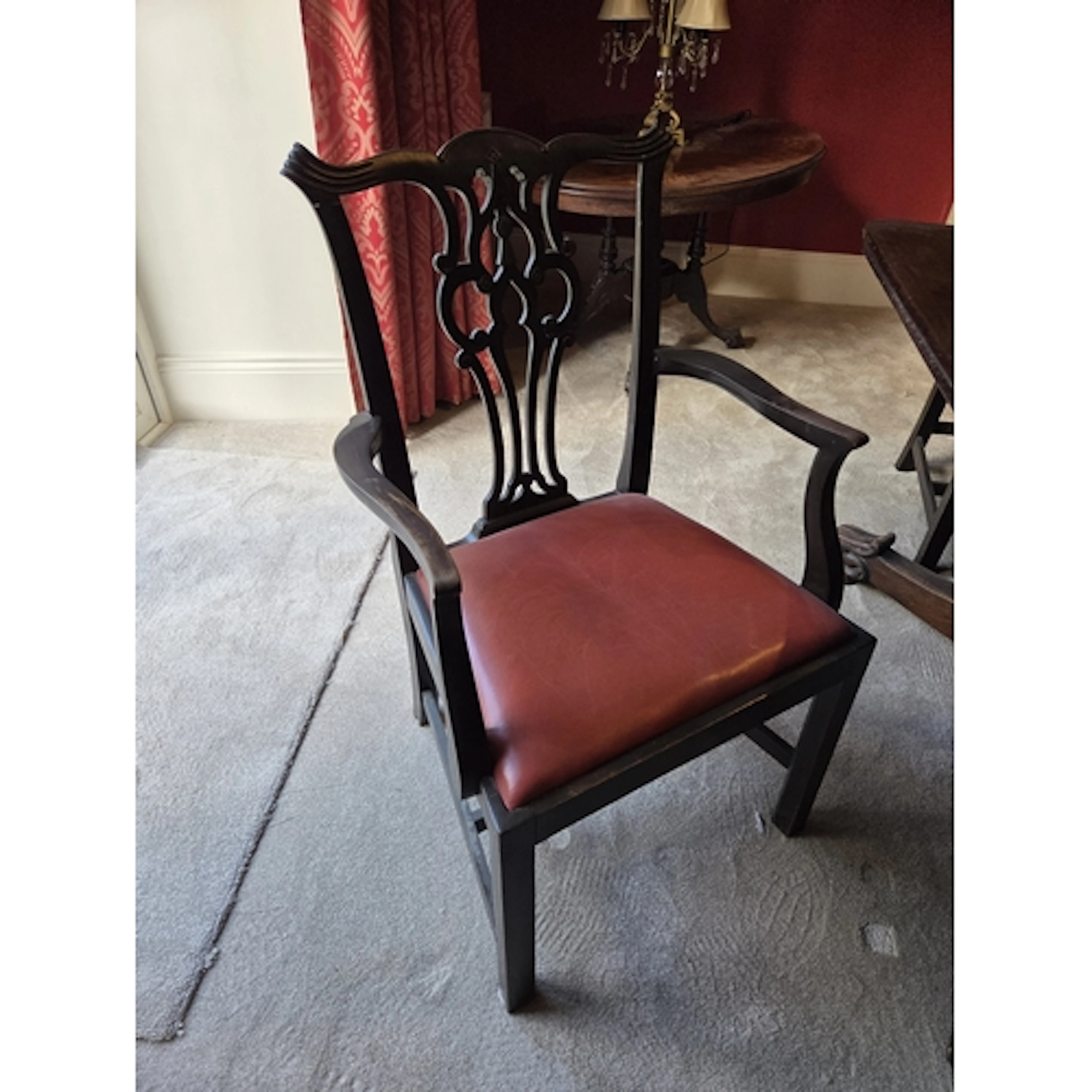 A good set of eight late 19th Century Chippendale style Dini...