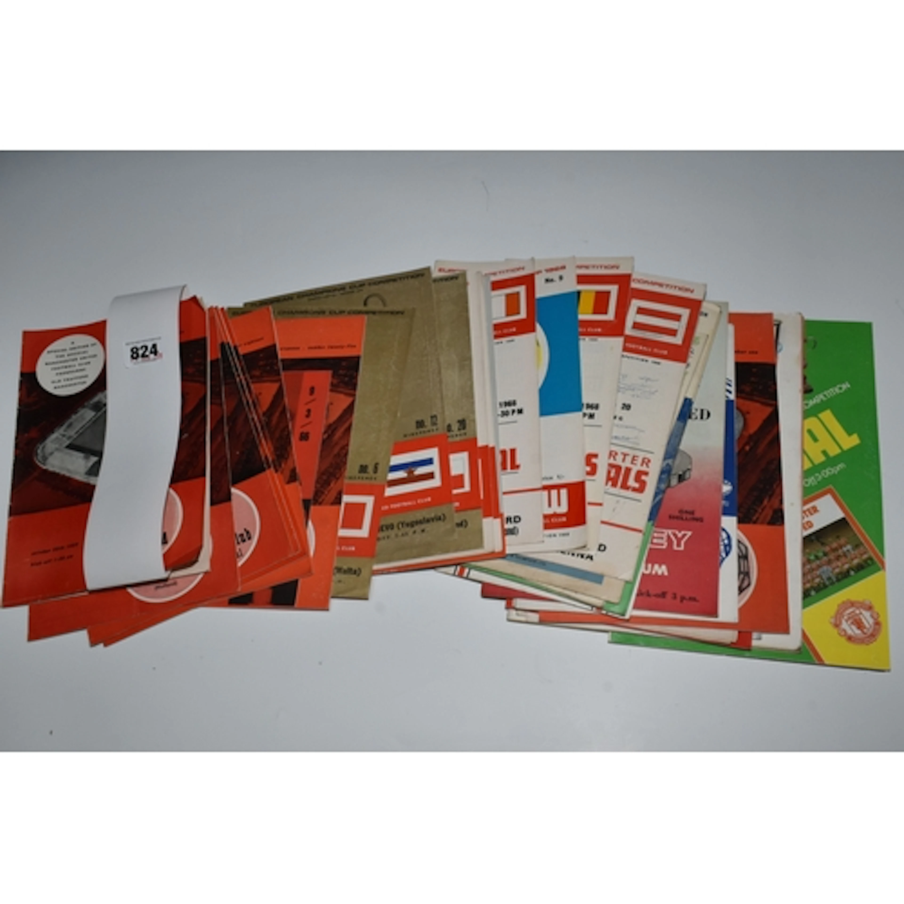 MANCHESTER UNITED EUROPEAN & FA CUP PROGRAMMES comprising Ma...