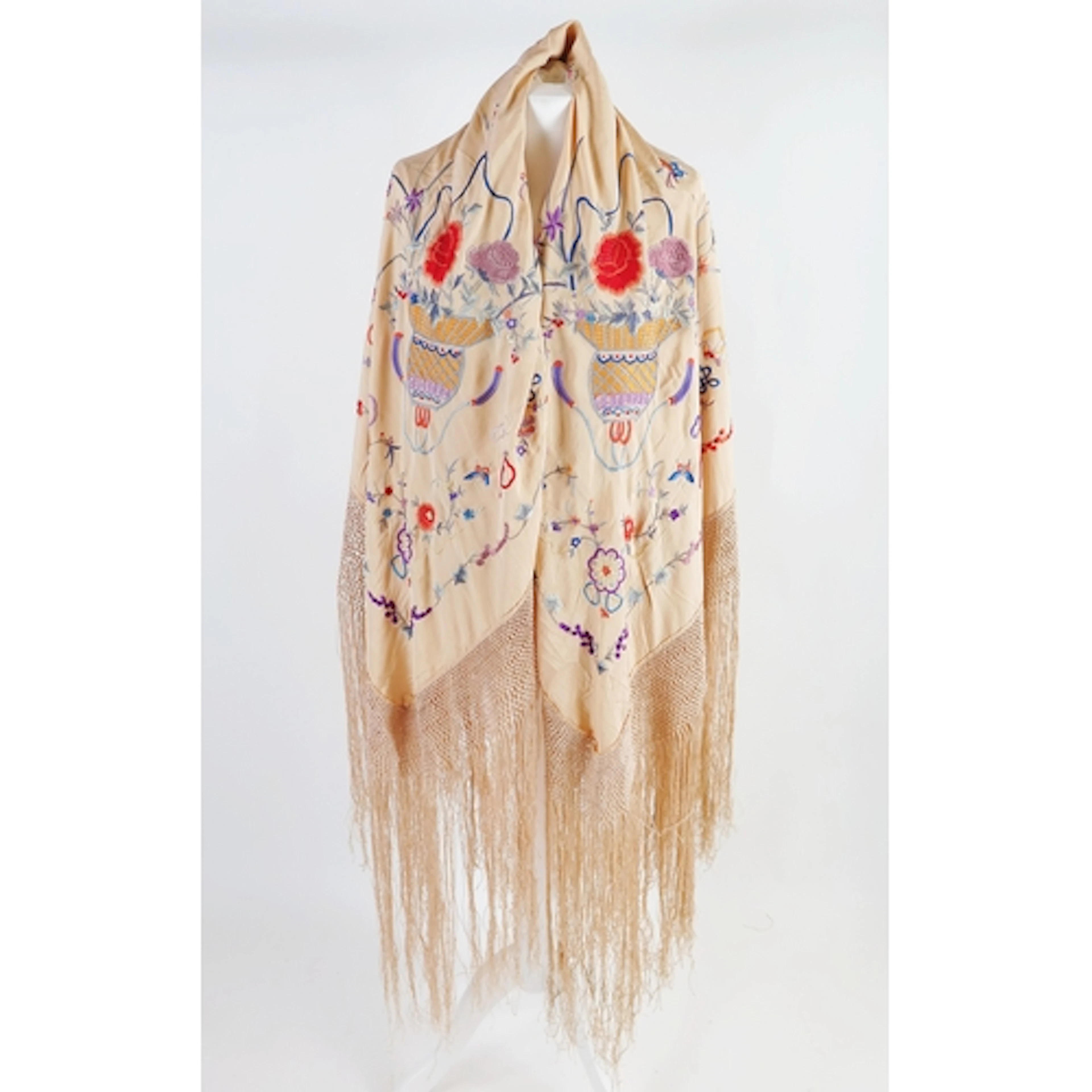 Early 20th century silk piano shawl in salmon pink, with dec...