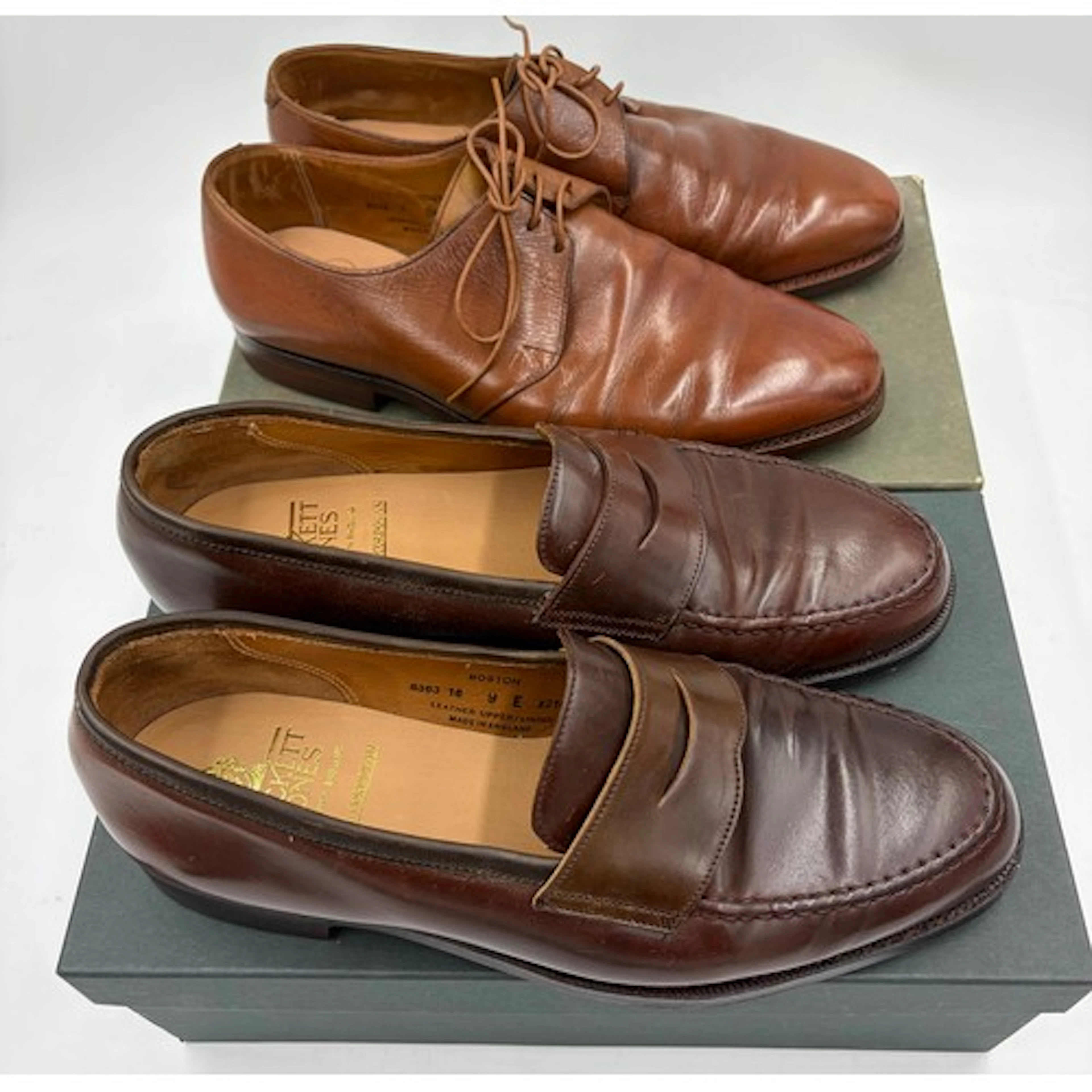 Two pairs of Crockett & Jones shoes to include Dartmouth 2 9...