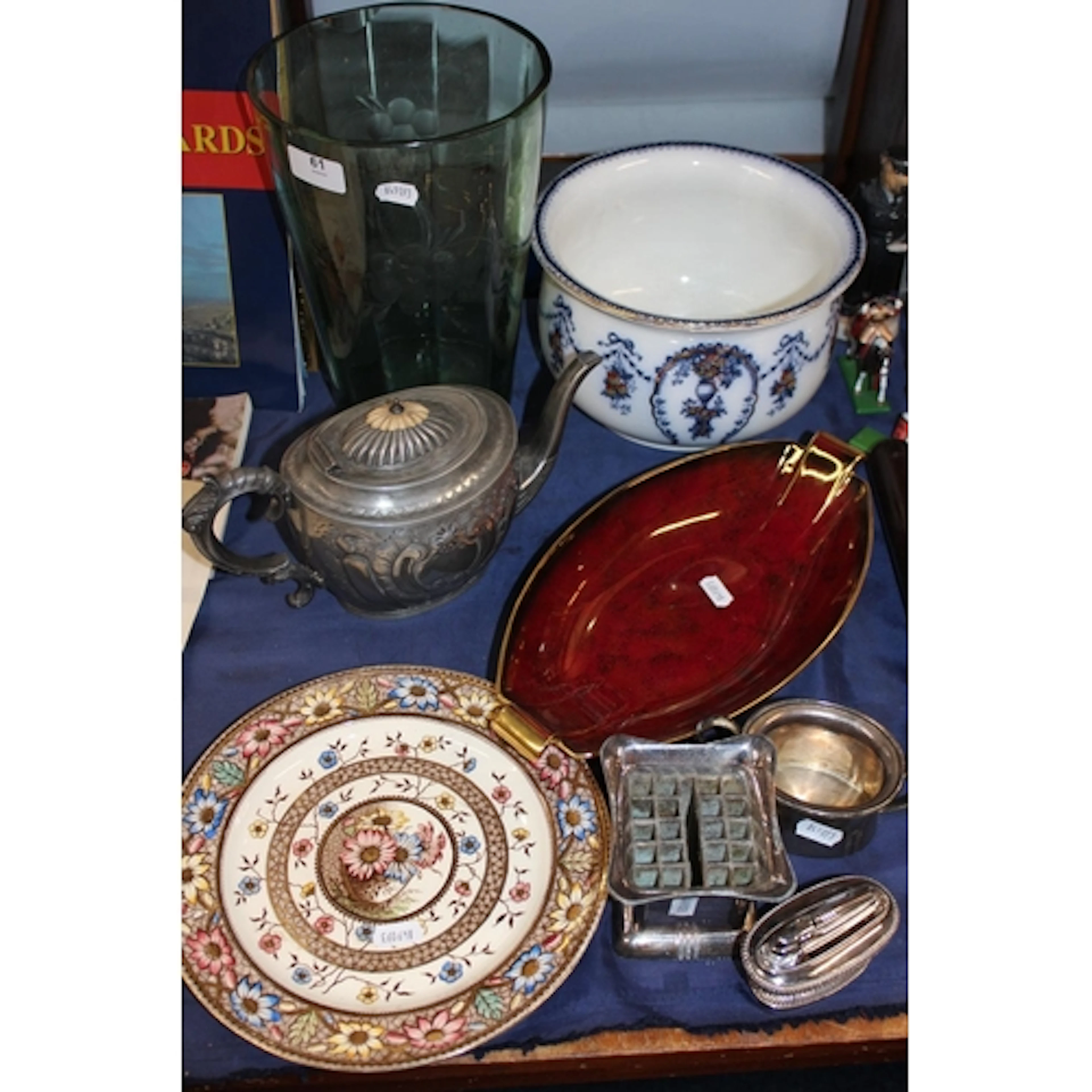 Crown Devon Rogue Royale dish, a Whitefriars style green gla...