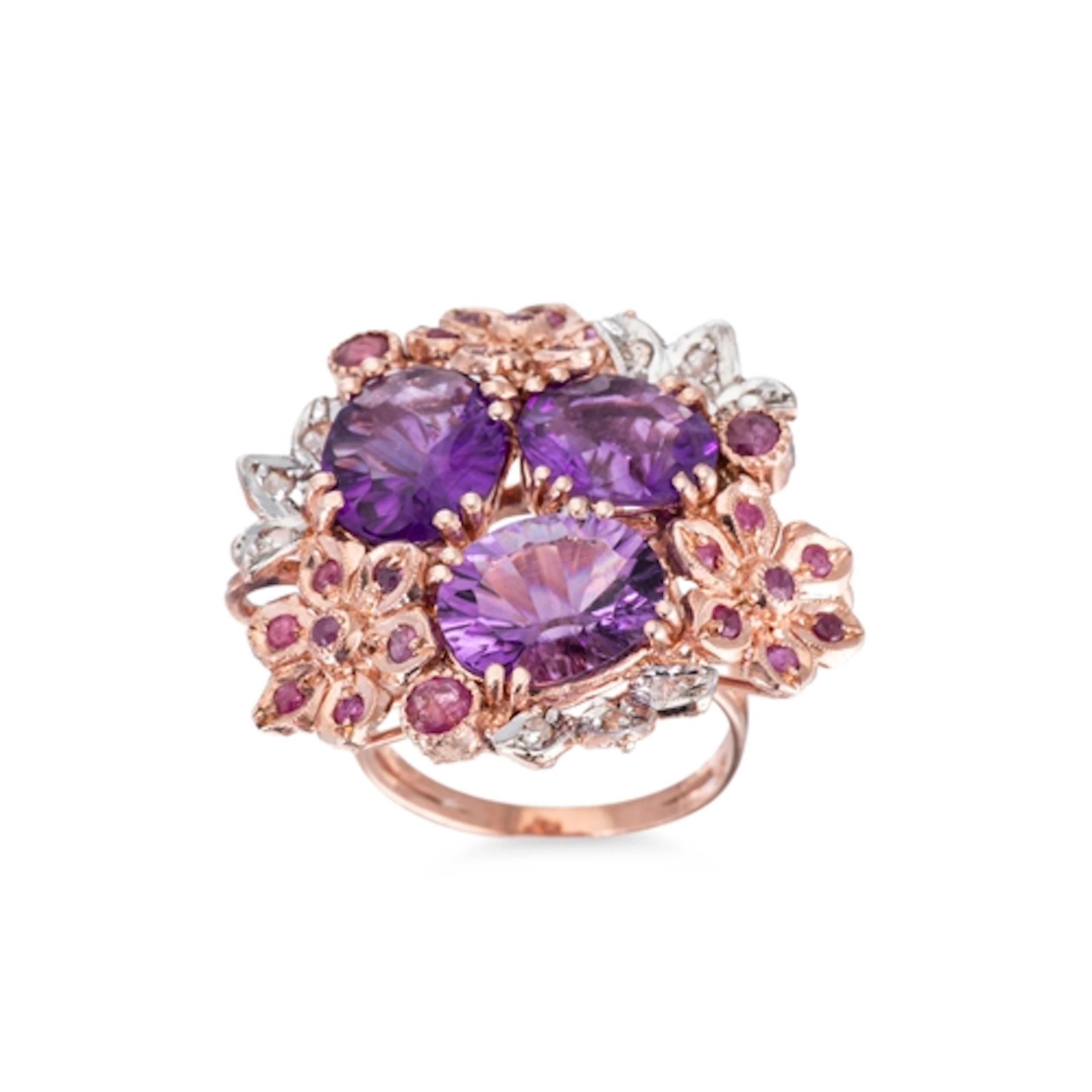 AN AMETHYST AND RUBY SET CLUSTER RING, mounted in 9ct rose g...