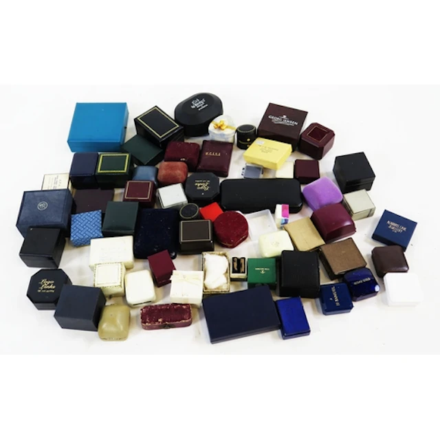 Assorted vintage and modern jewellery and ring boxes, some n...