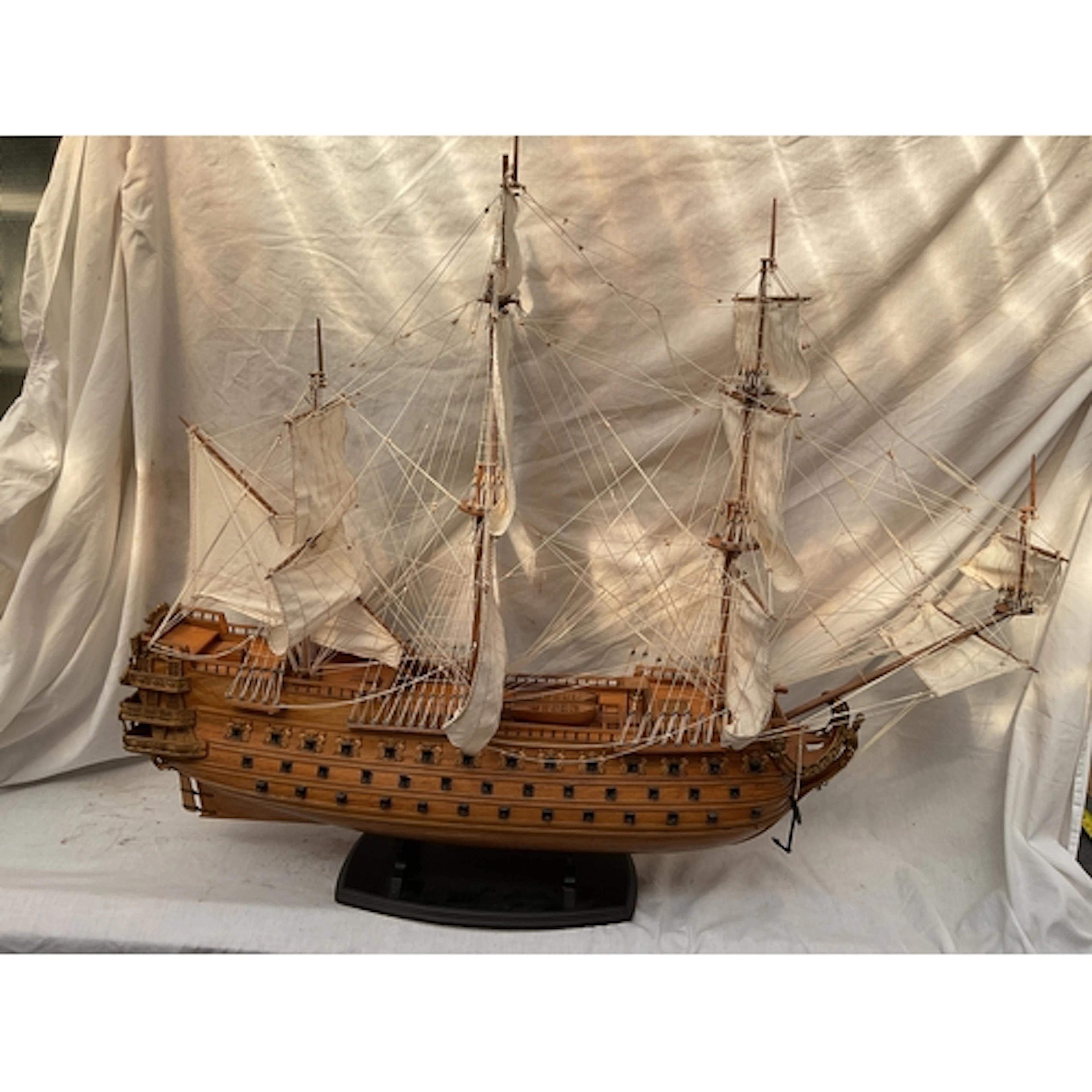Large Man o War model of a La Frinza Galleon.84 cm x 97cm.