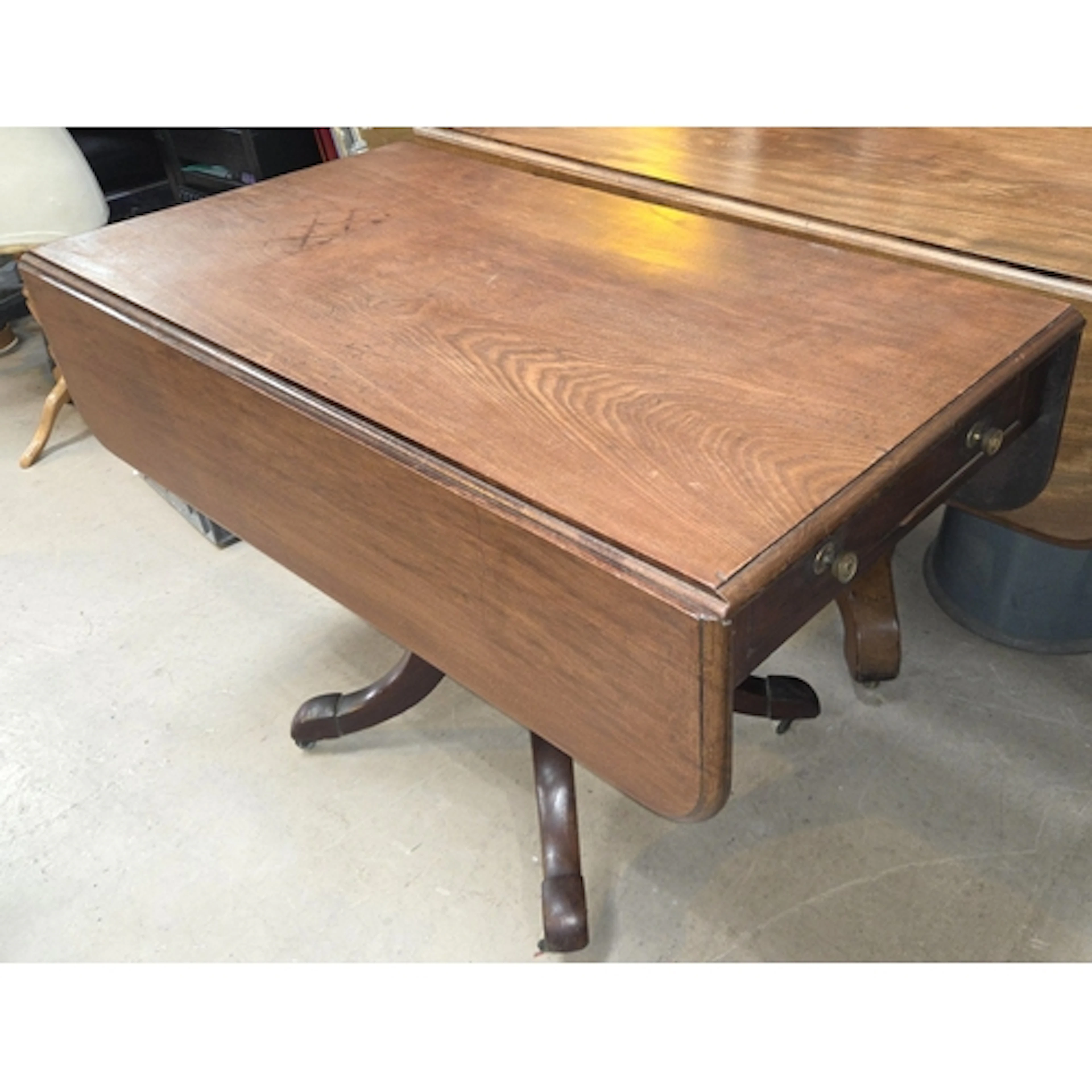 William IV mahogany drop leaf pedestal table. 62cm W x 113cm...