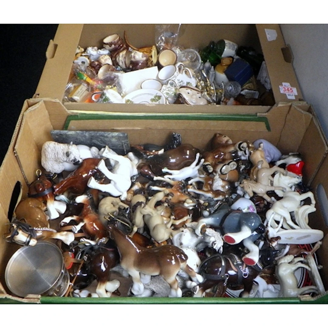 A qty of misc figures etc AF (2)