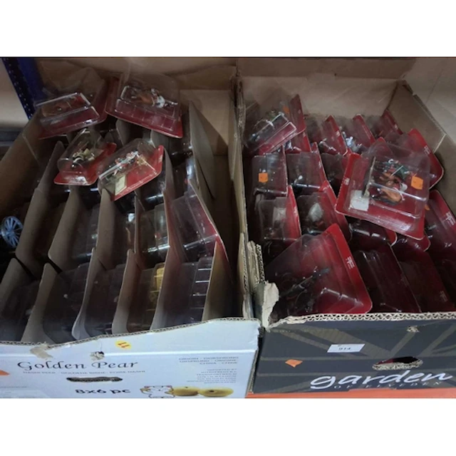 TWO BOXES OF DEL PRADO HISTORICAL MILITARY FIGURES, comprisi...