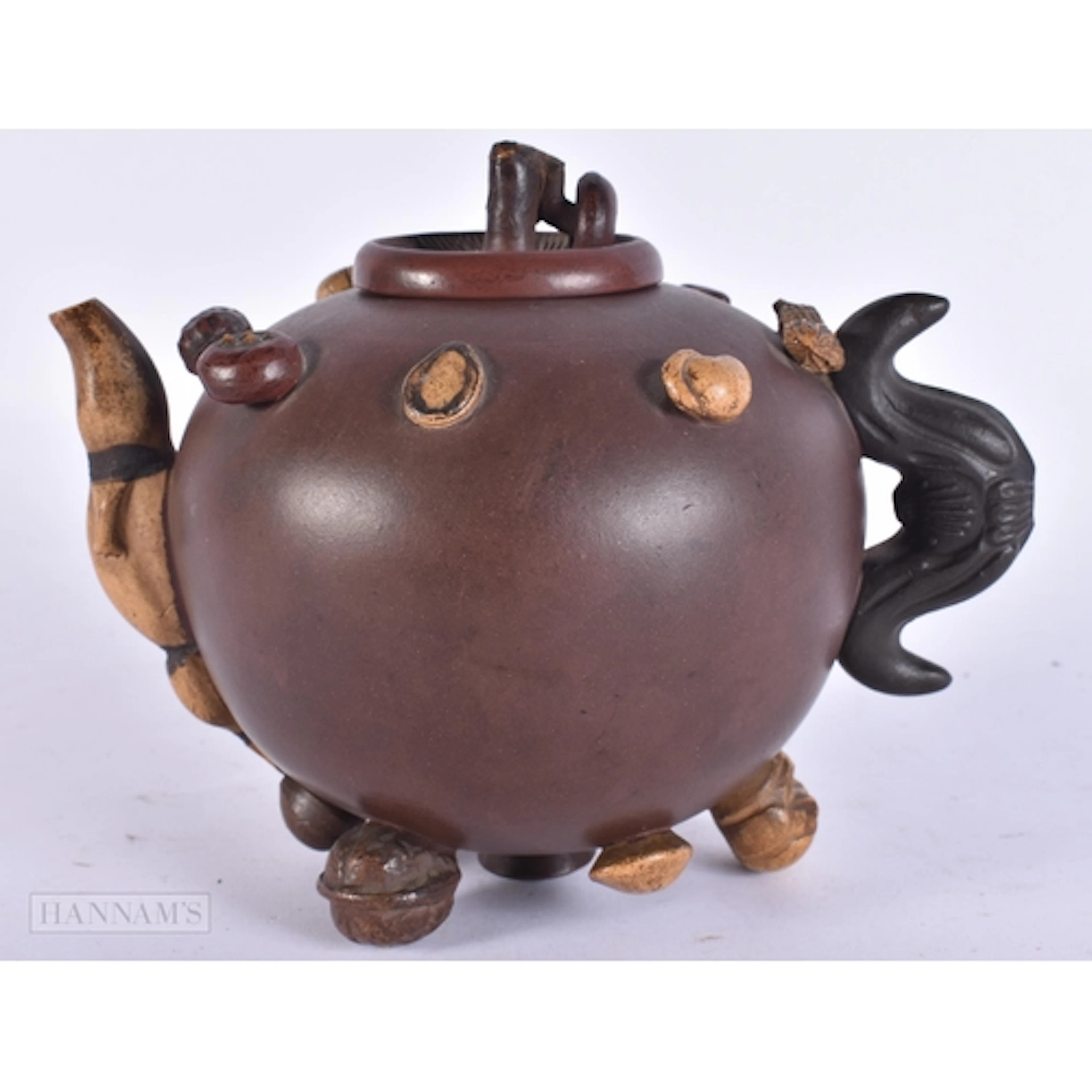 AN UNUSUAL 18TH/19TH CENTURY CHINESE YIXING POTTERY TEAPOT A...