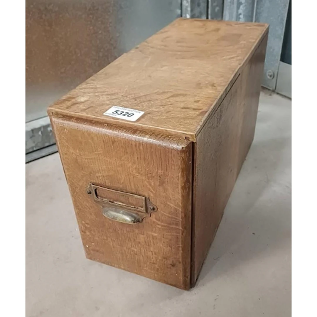 EARLY 20TH CENTURY OAK TABLE TOP SINGLE DRAWER FILING CABINE...