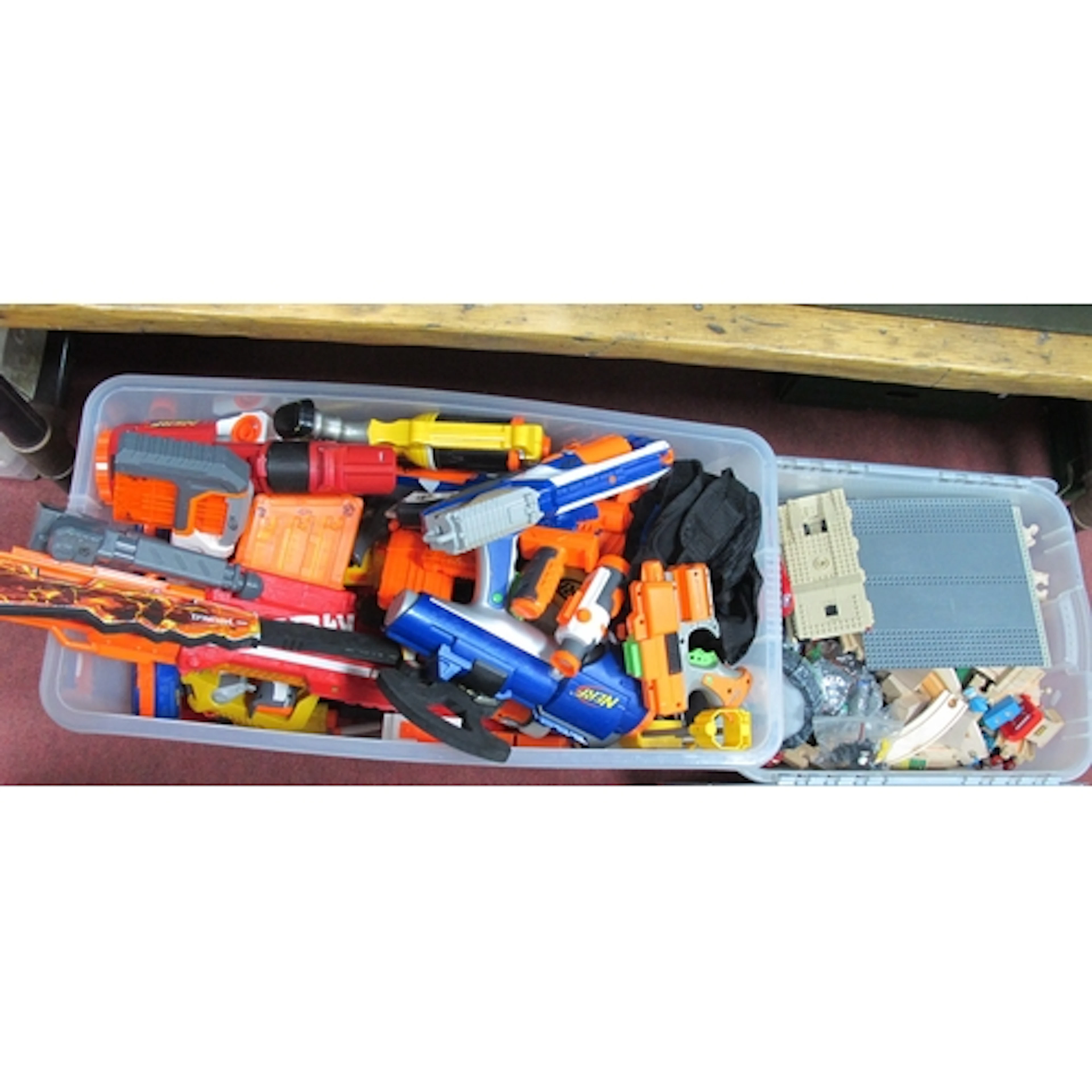 Toys; A quantity of Nerf Guns, Nerf accessories / bullets, R...