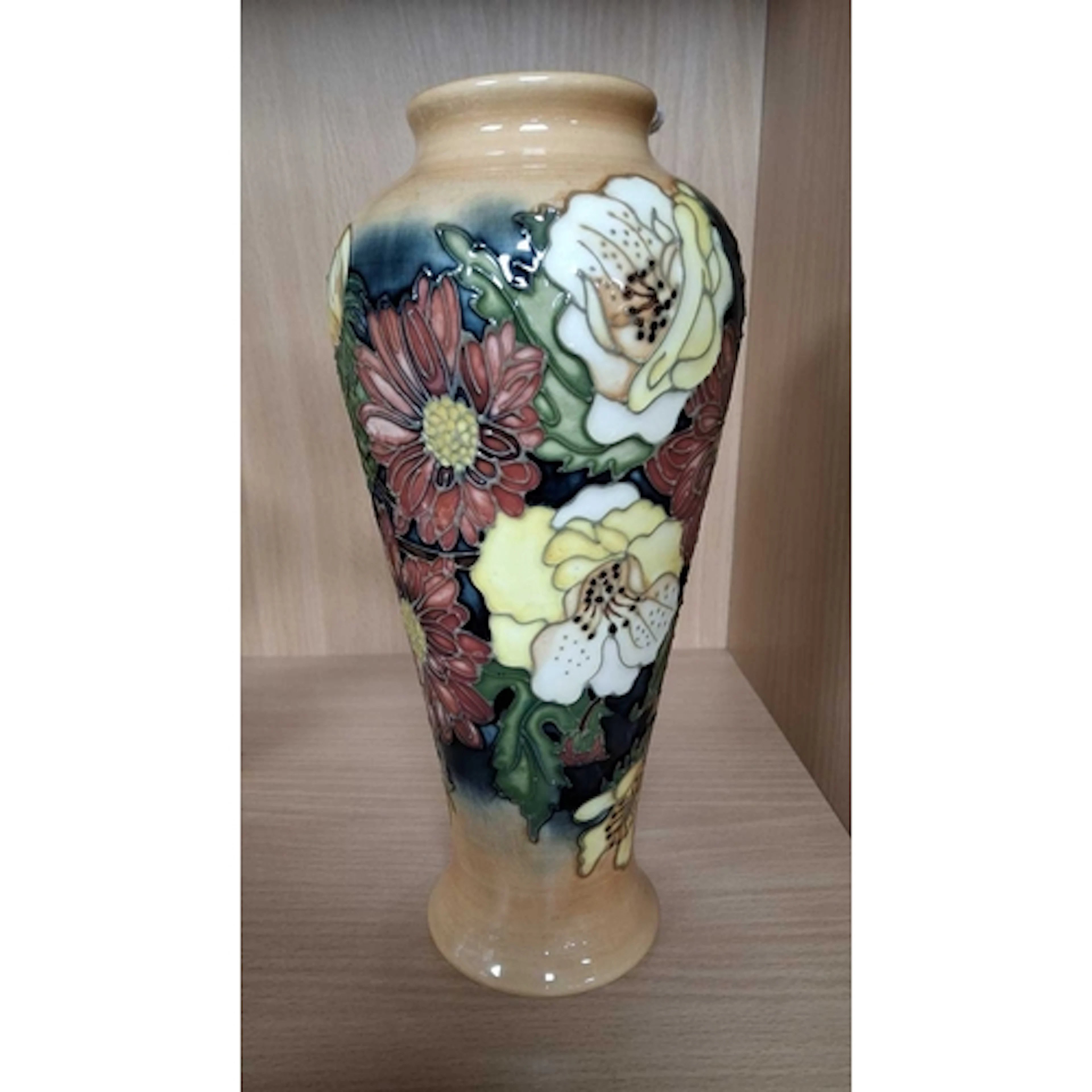 A MOORCROFT POTTERY COLLECTORS CLUB 'VICTORIANA' PATTERN VAS...