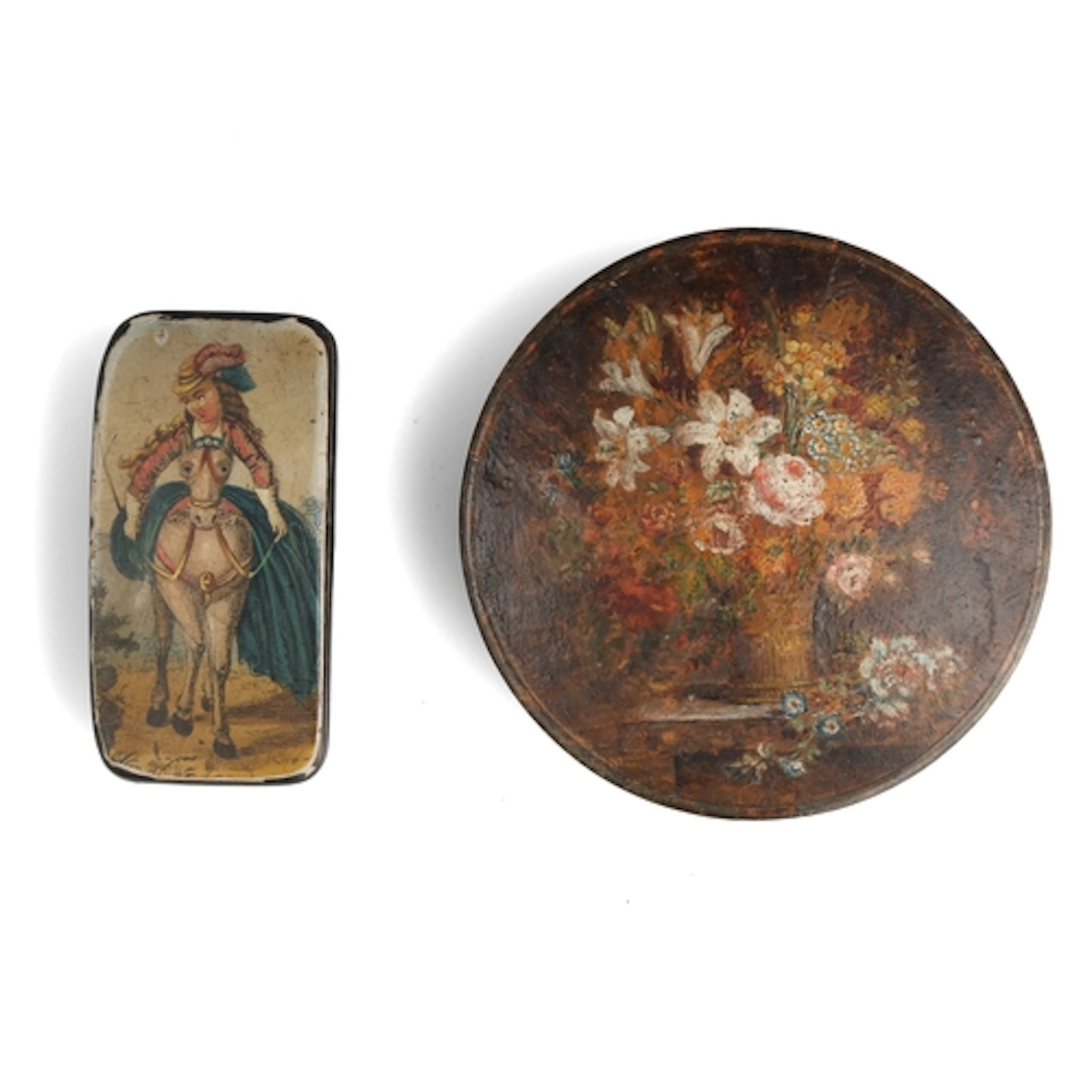 AN EROTIC 19TH CENTURY PAPIER MACHE SNUFF BOX Depicting a ca...