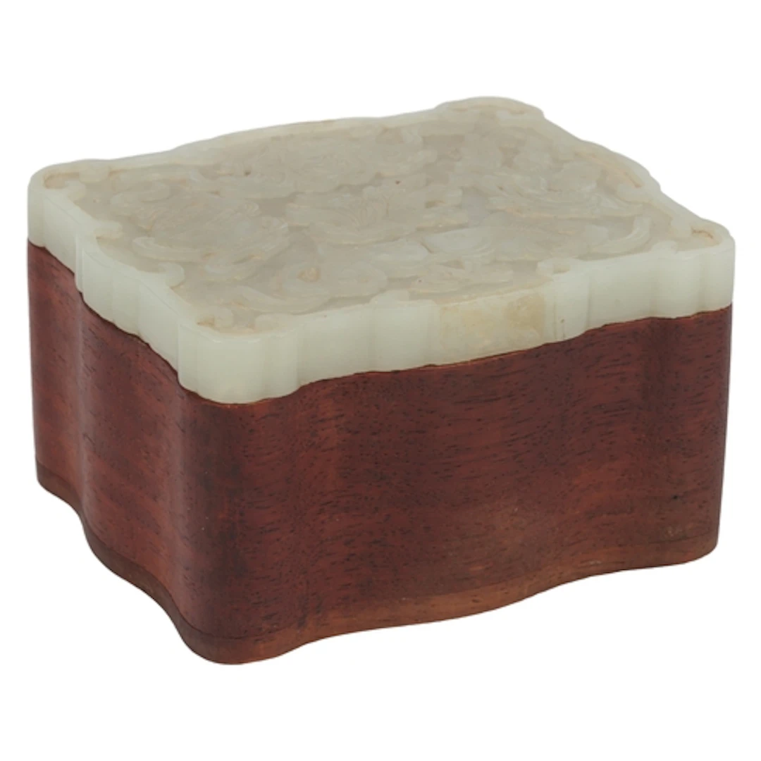A Chinese pale celadon jade lidded hongmu box, 18th/19th cen...
