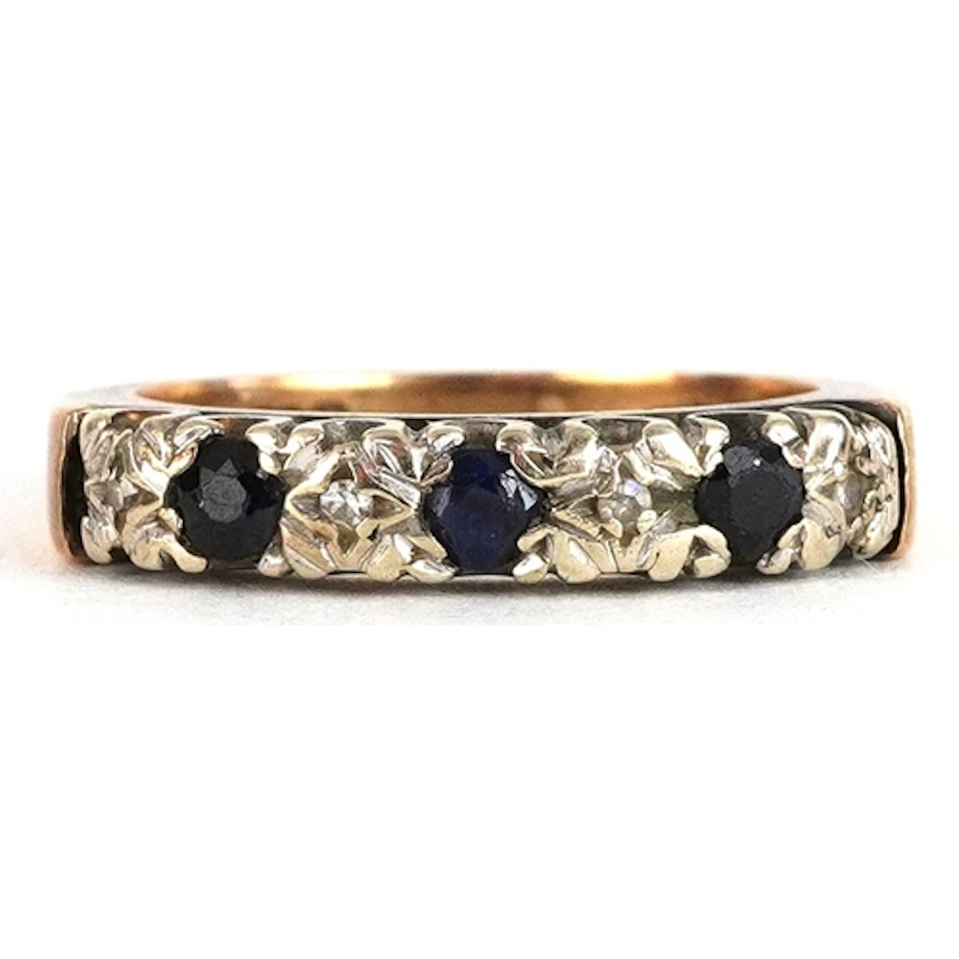 9ct gold diamond and blue spinel half eternity ring, size I/...
