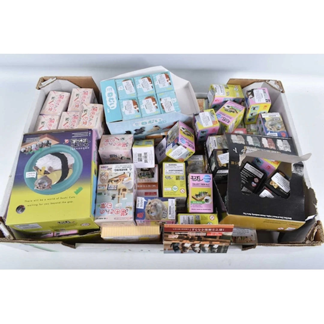 A SELECTION OF DISPLAY BOXES WITH BLIND BOX FIGURINES, to in...