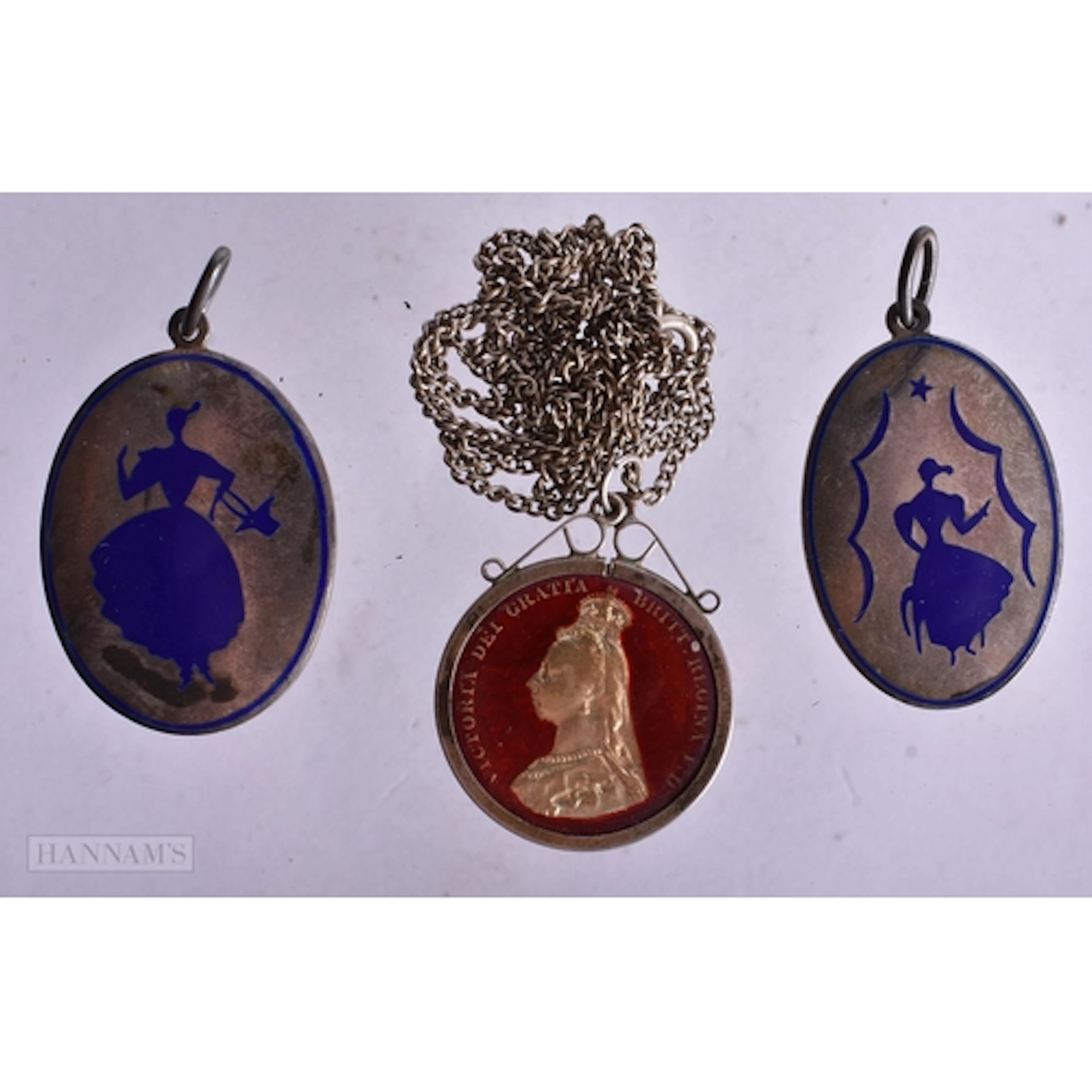 VINTAGE SILVER AND ENAMEL JEWELLERY. 29.3 grams. (3)
