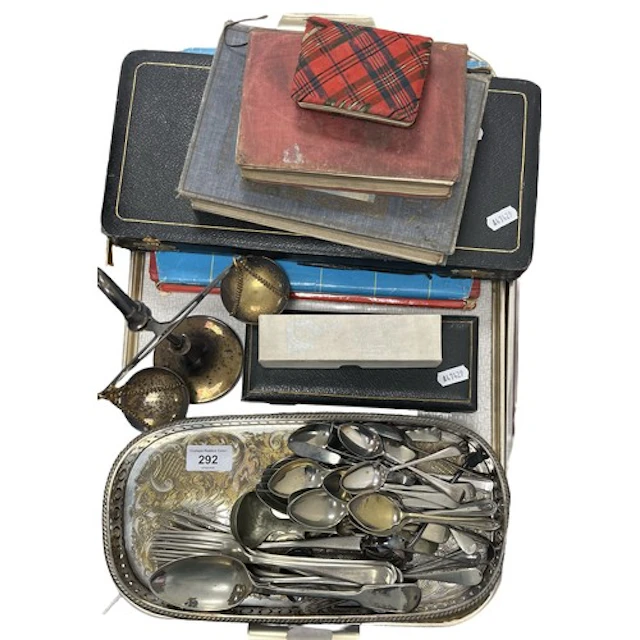 Collection of cased and lose EP flatwear, scales, antique aq...