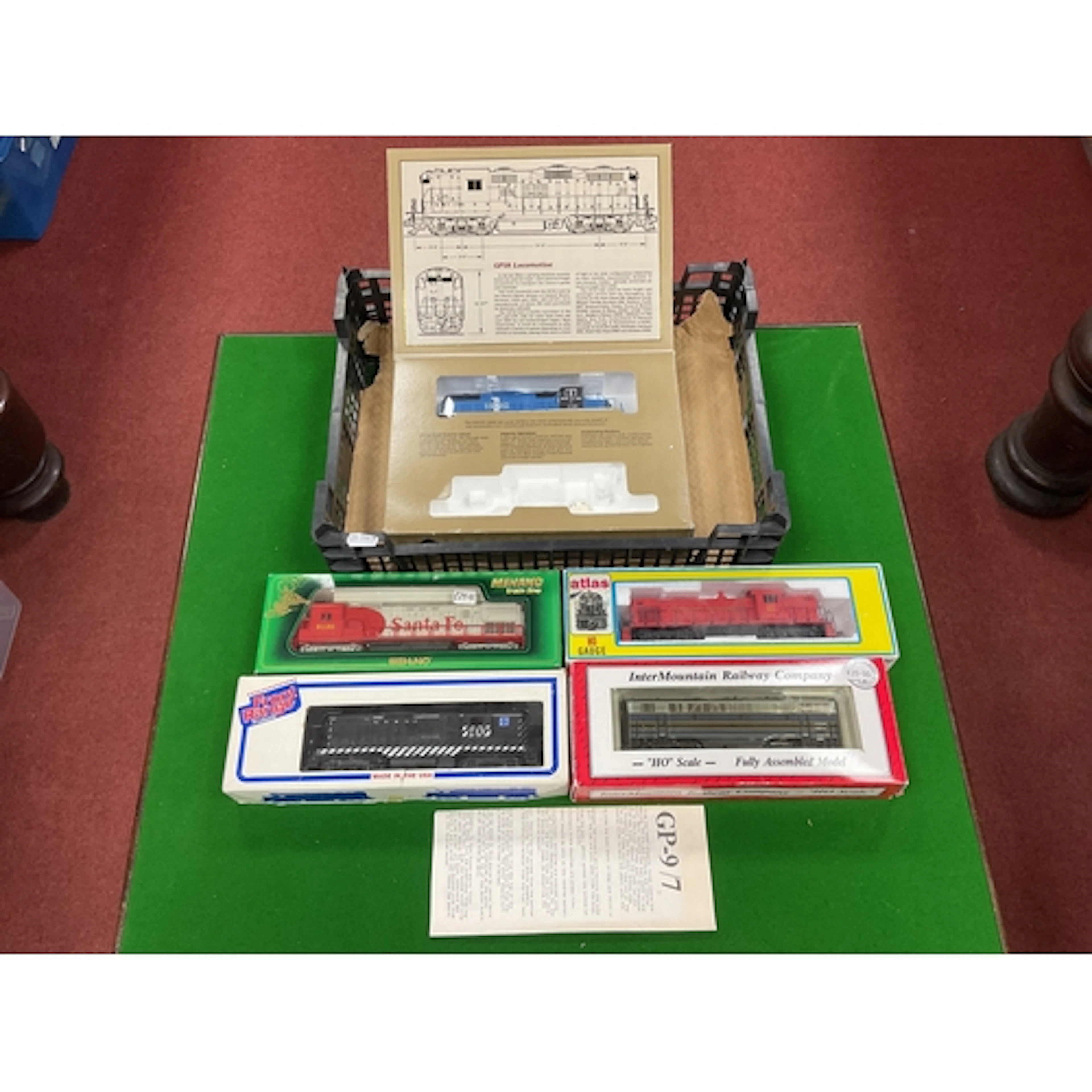 Five boxed HO scale American diesel locomotives: a Lifelike ...