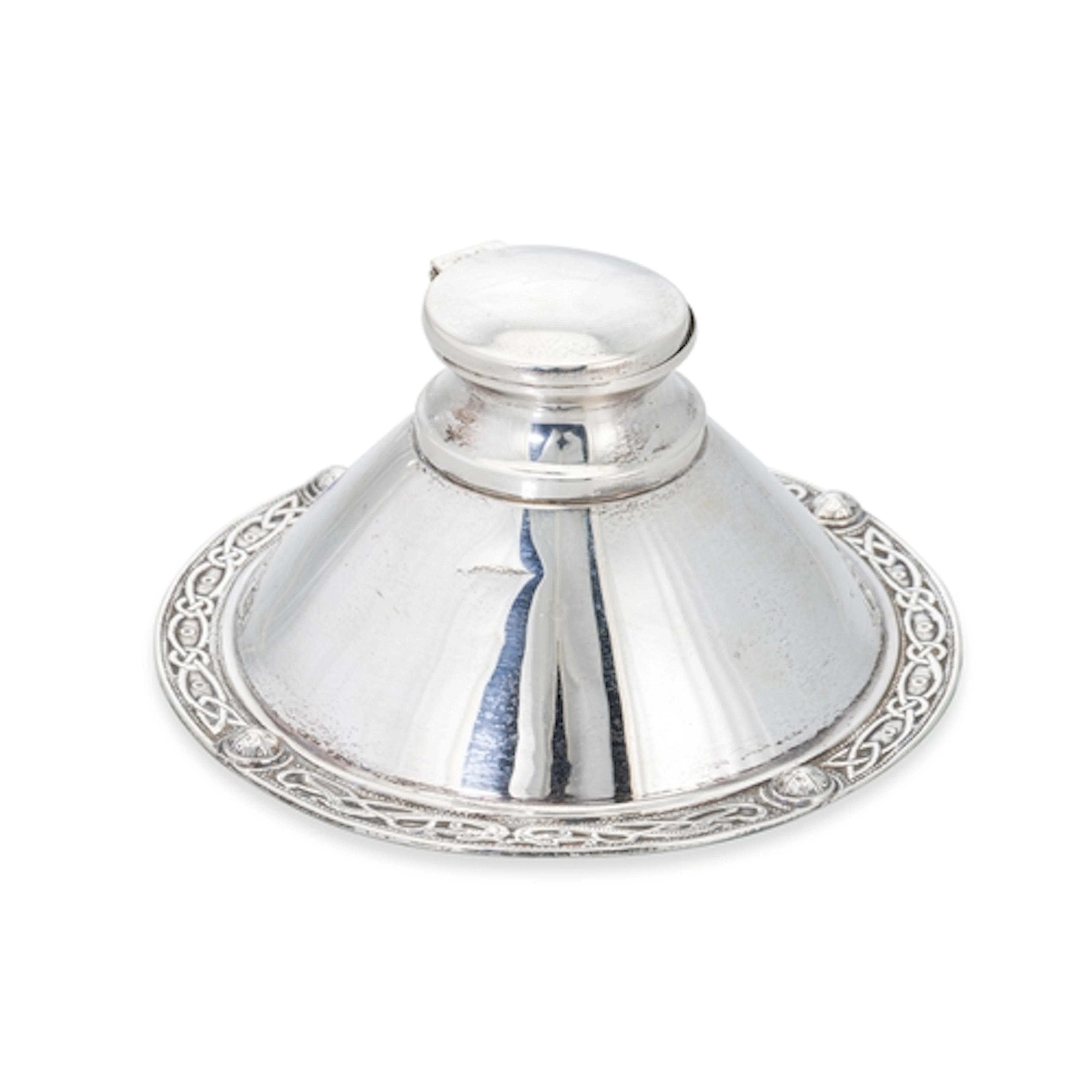 AN ANTIQUE IRISH SILVER EARLY 20TH CENTURY INK WELL, the cir...