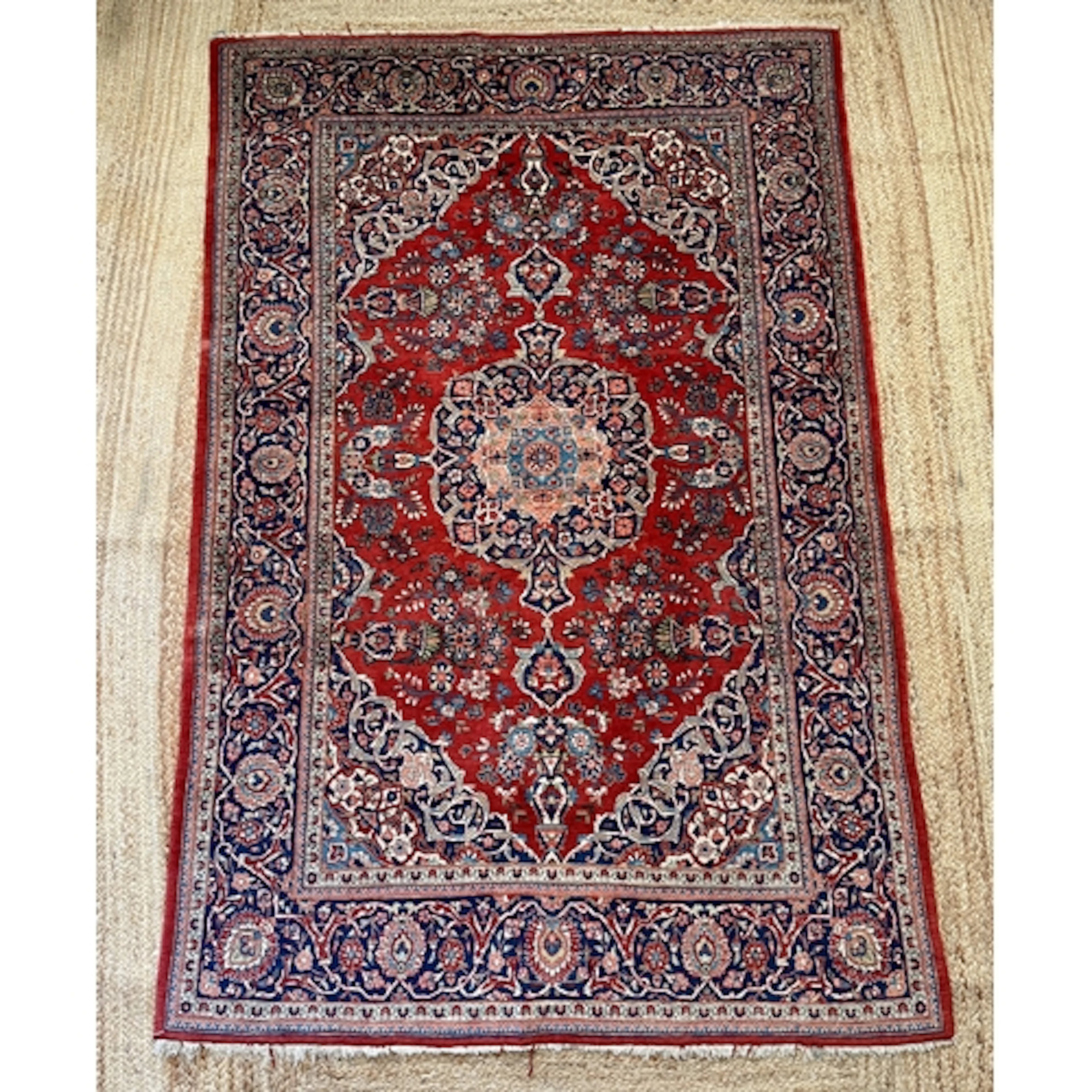 A Persian Kashan hand knotted wool rug - second half 20th ce...