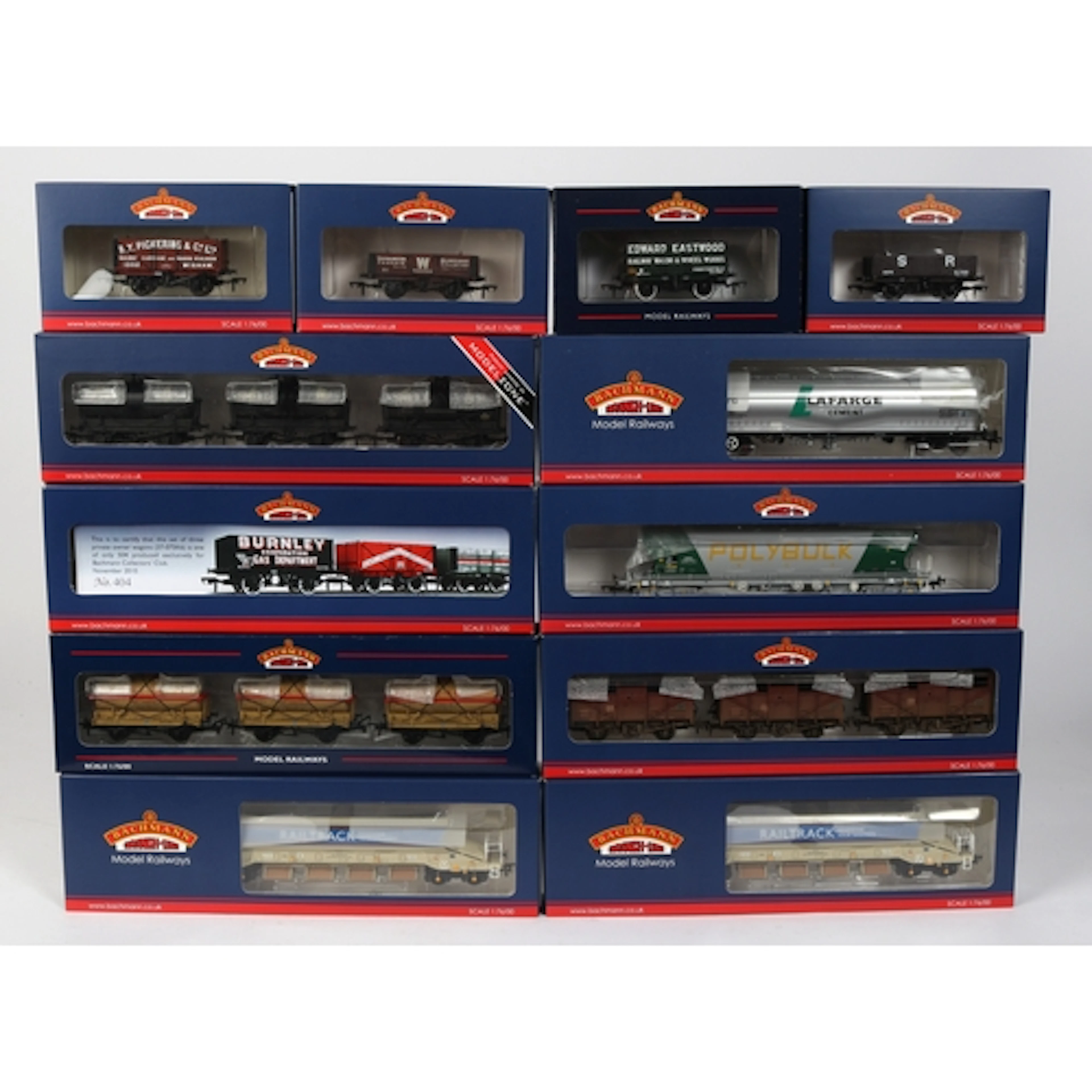 Quantity of Bachmann Branchline Freight Wagons. 4x 3 wagon s...