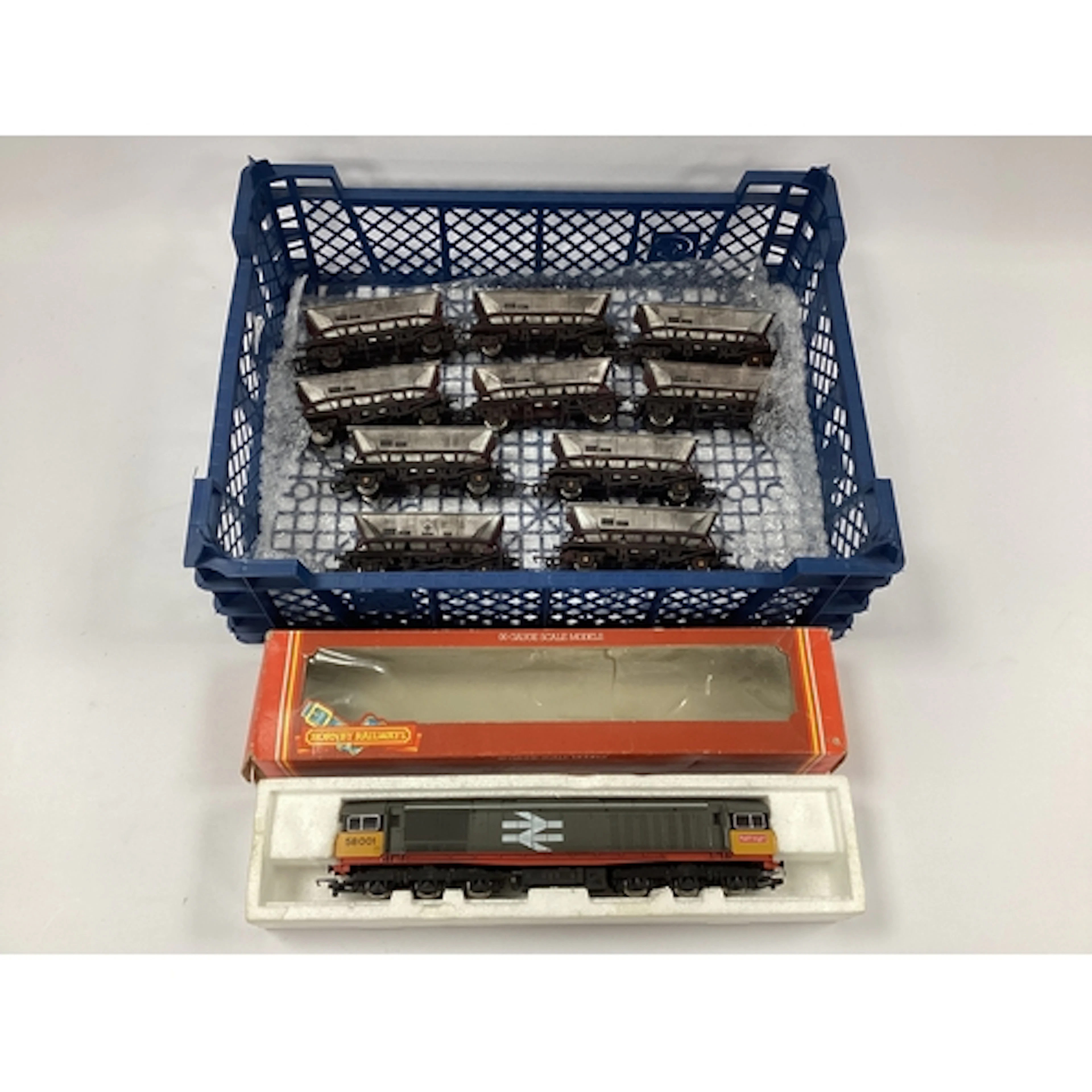 An 00 gauge Hornby "merry-go-round" coal train, comprising a...