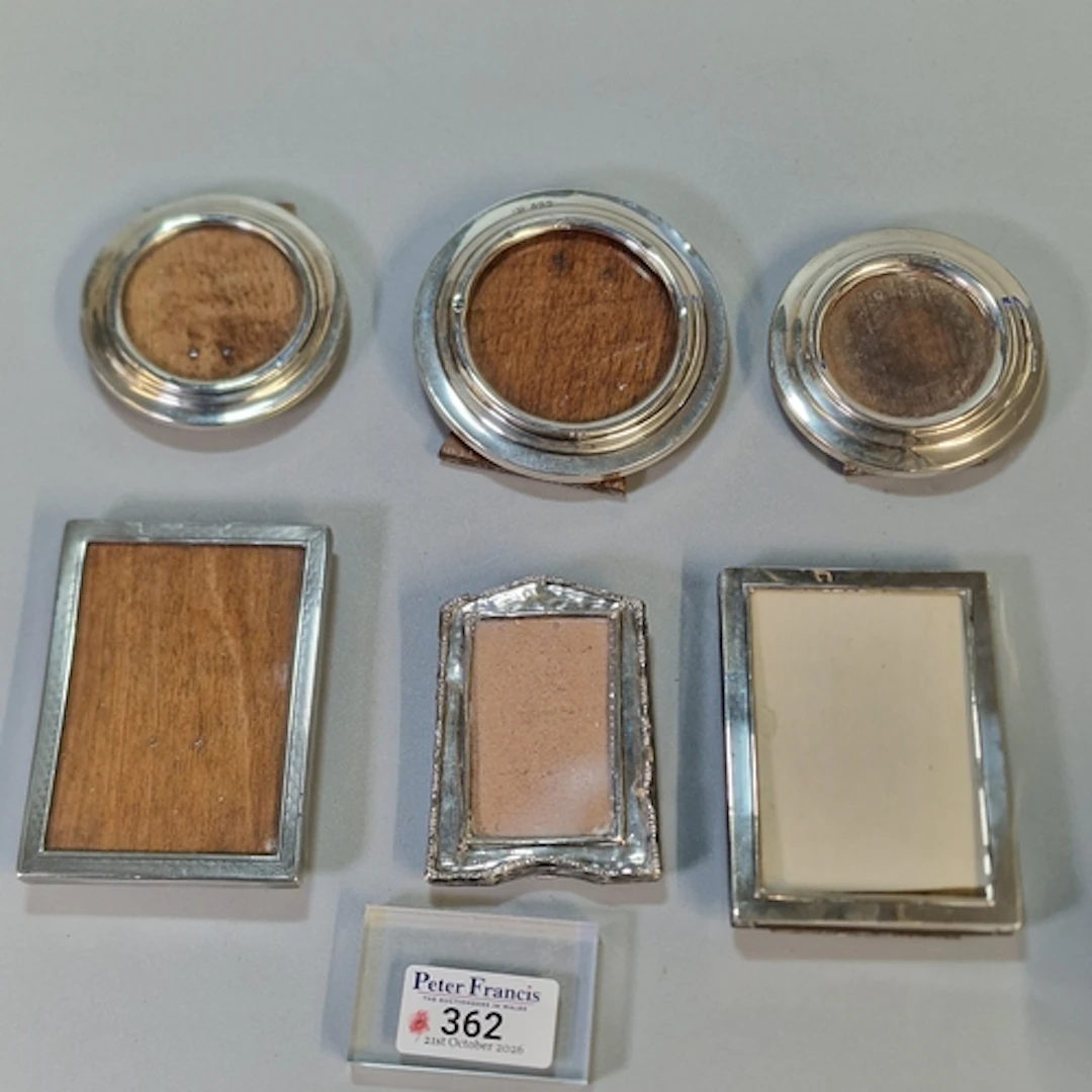 Collection of small silver photograph frames of rectangular ...