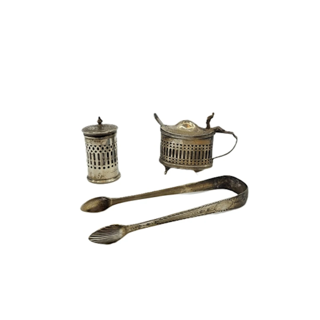 A GEORGE III IRISH SILVER SUGAR TONGS & CONDIMENT SET, 132 g...